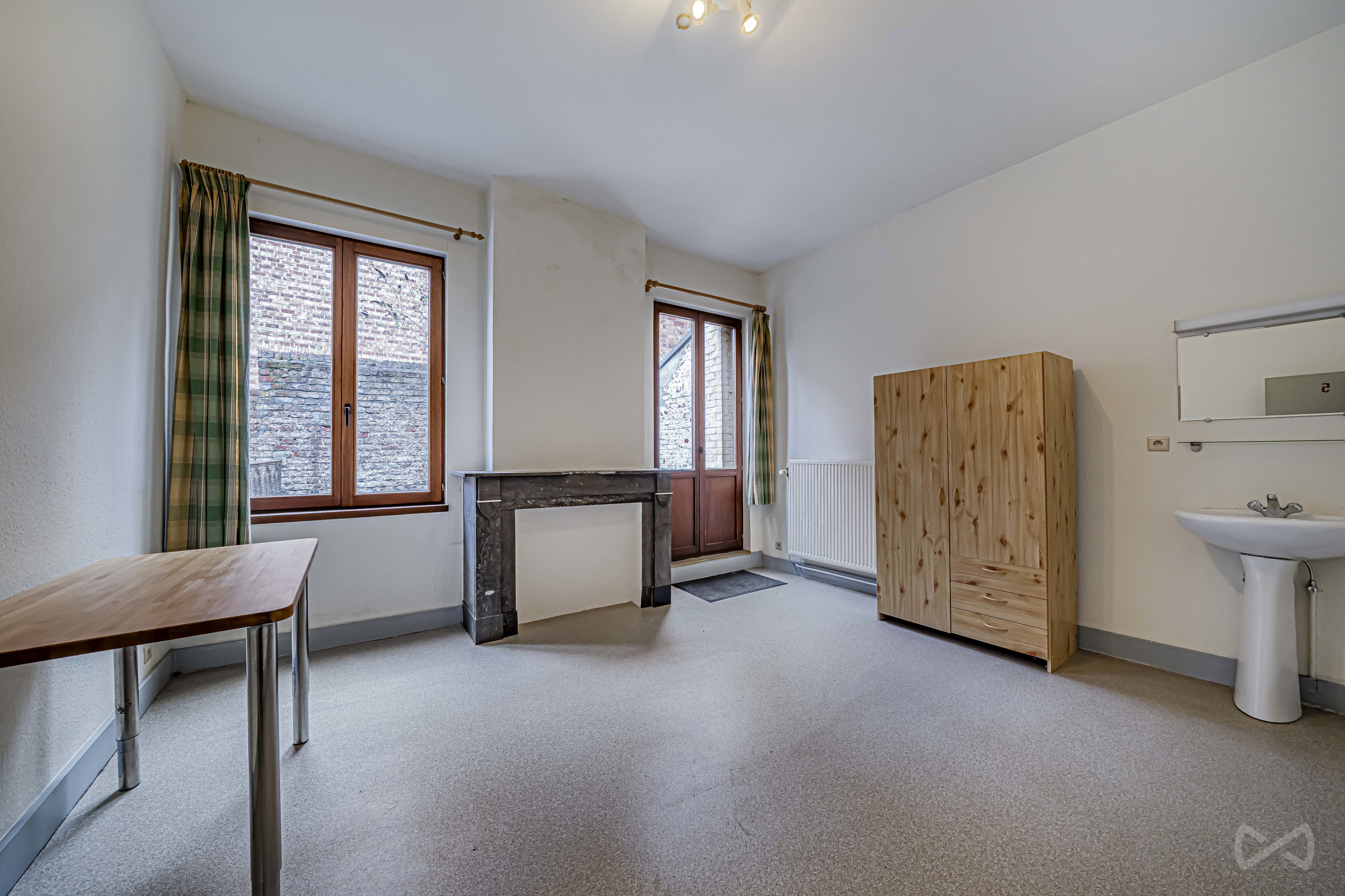 Picture 4 of 4 for Multi-purpose building in Namur