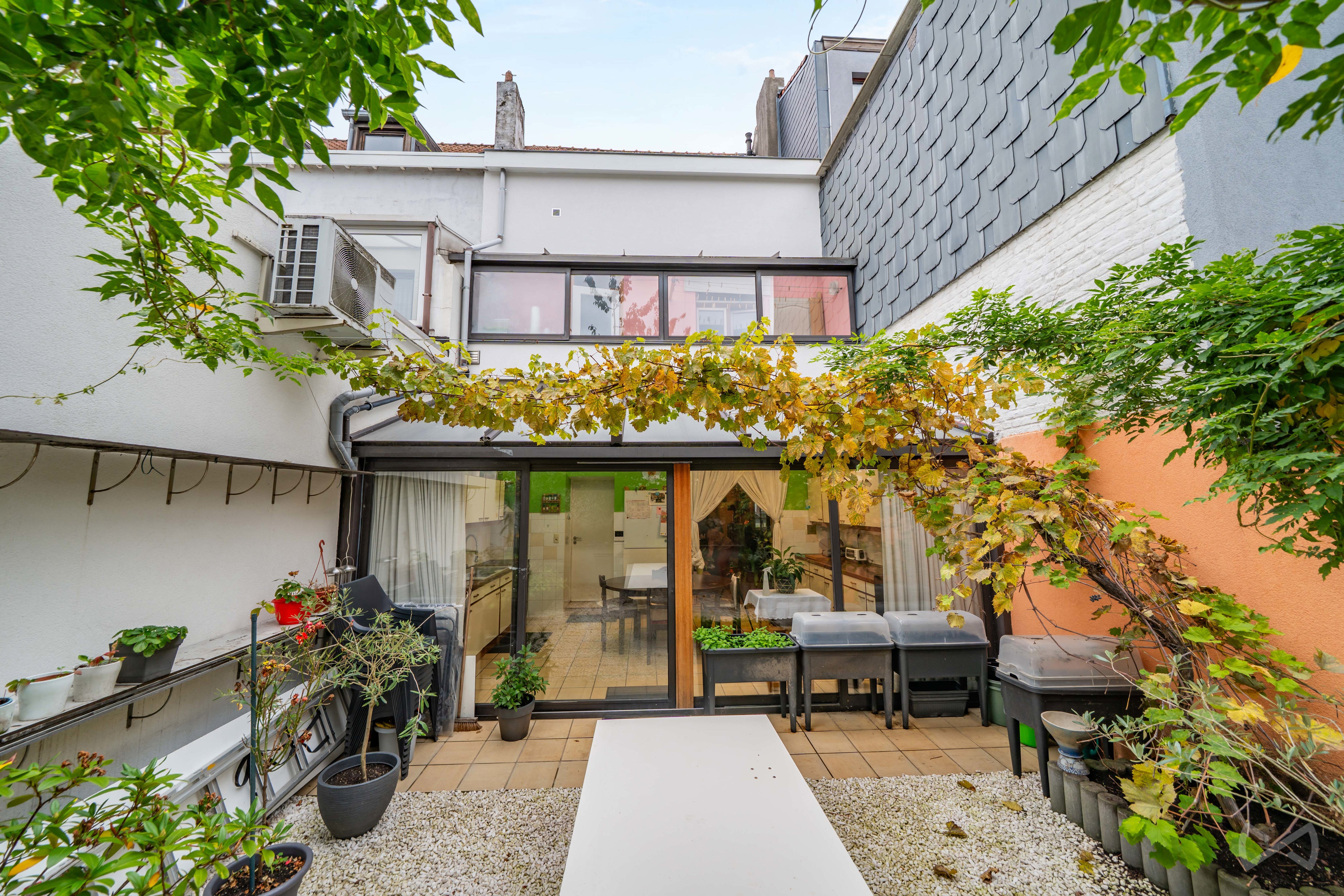 Photo 1 sur 4 pour Maison de quatre chambres à Molenbeek-saint-jean