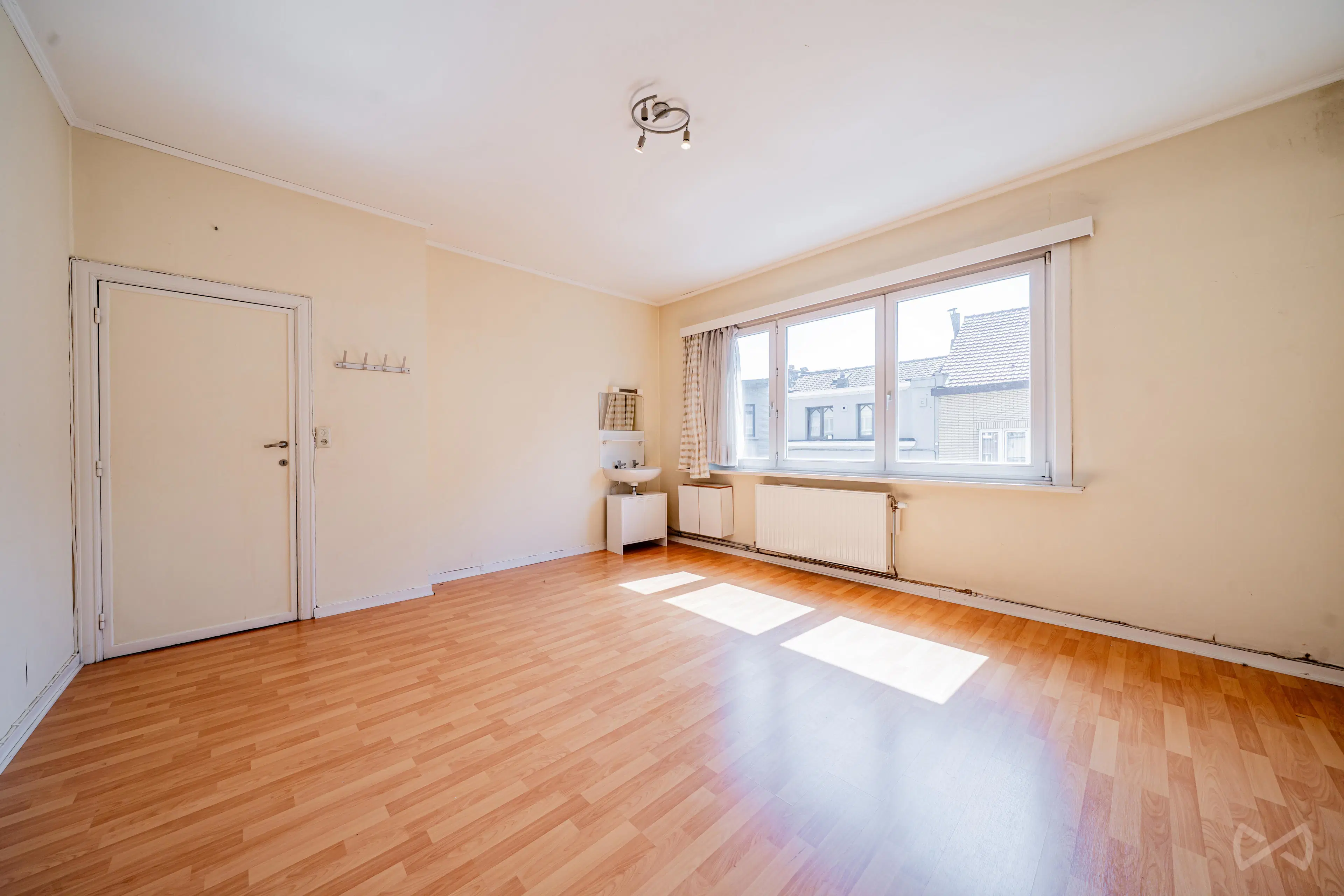 Foto 1 van 4 van Huis met vijf slaapkamers in Ixelles