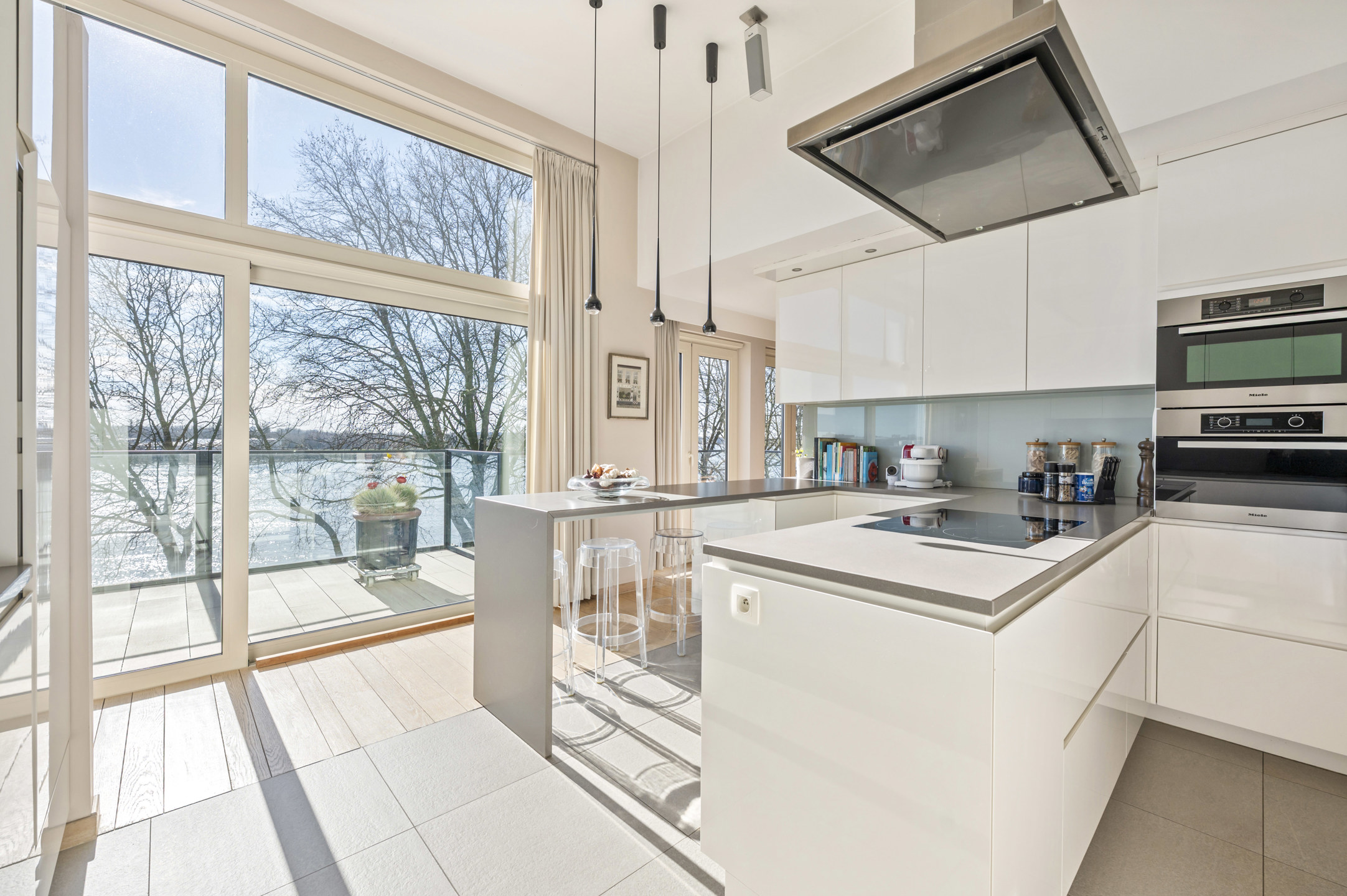 Picture 3 of 4 for Penthouse with three bedrooms in Zwijndrecht Burcht