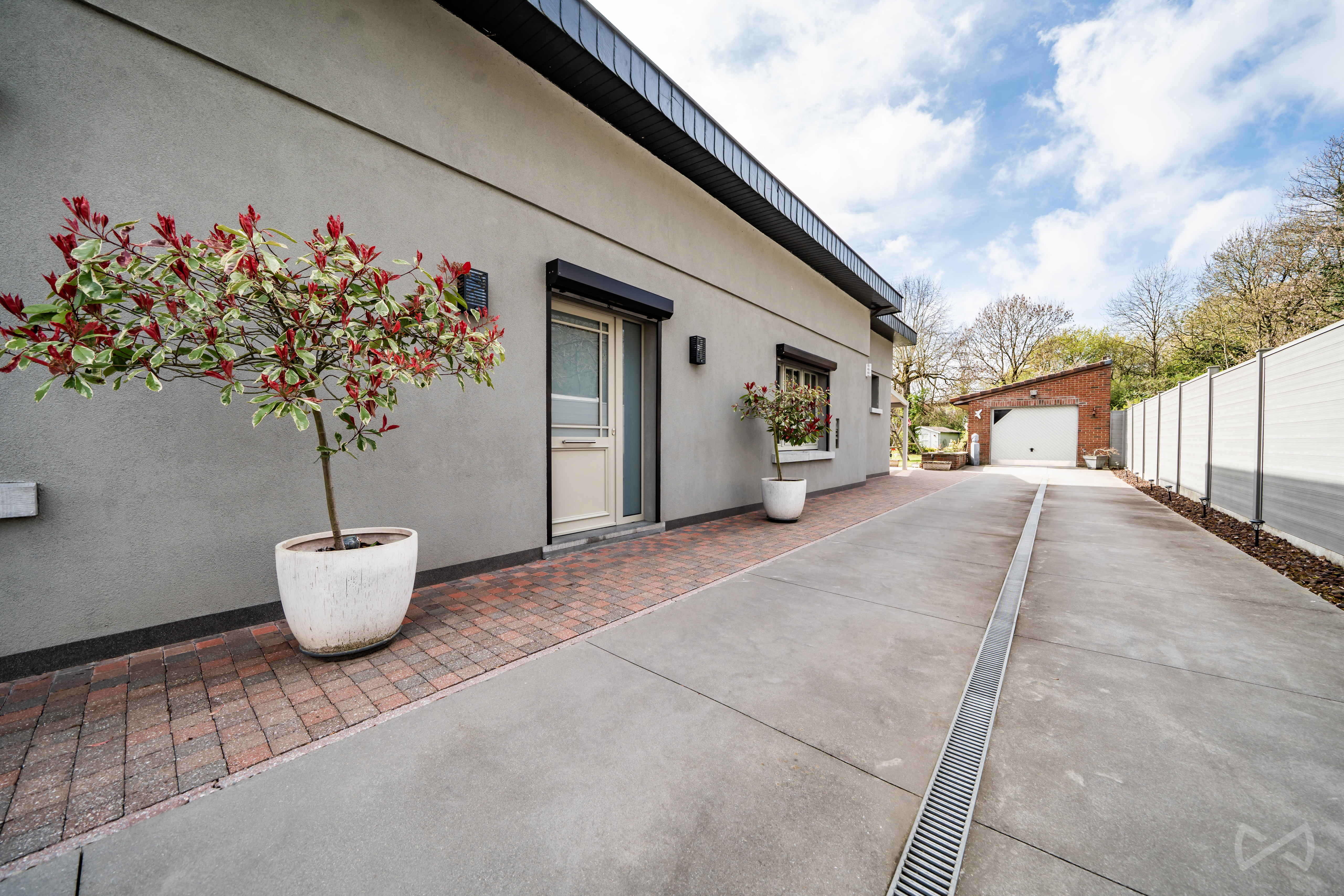Picture 2 of 4 for Villa with four bedrooms in Marcinelle