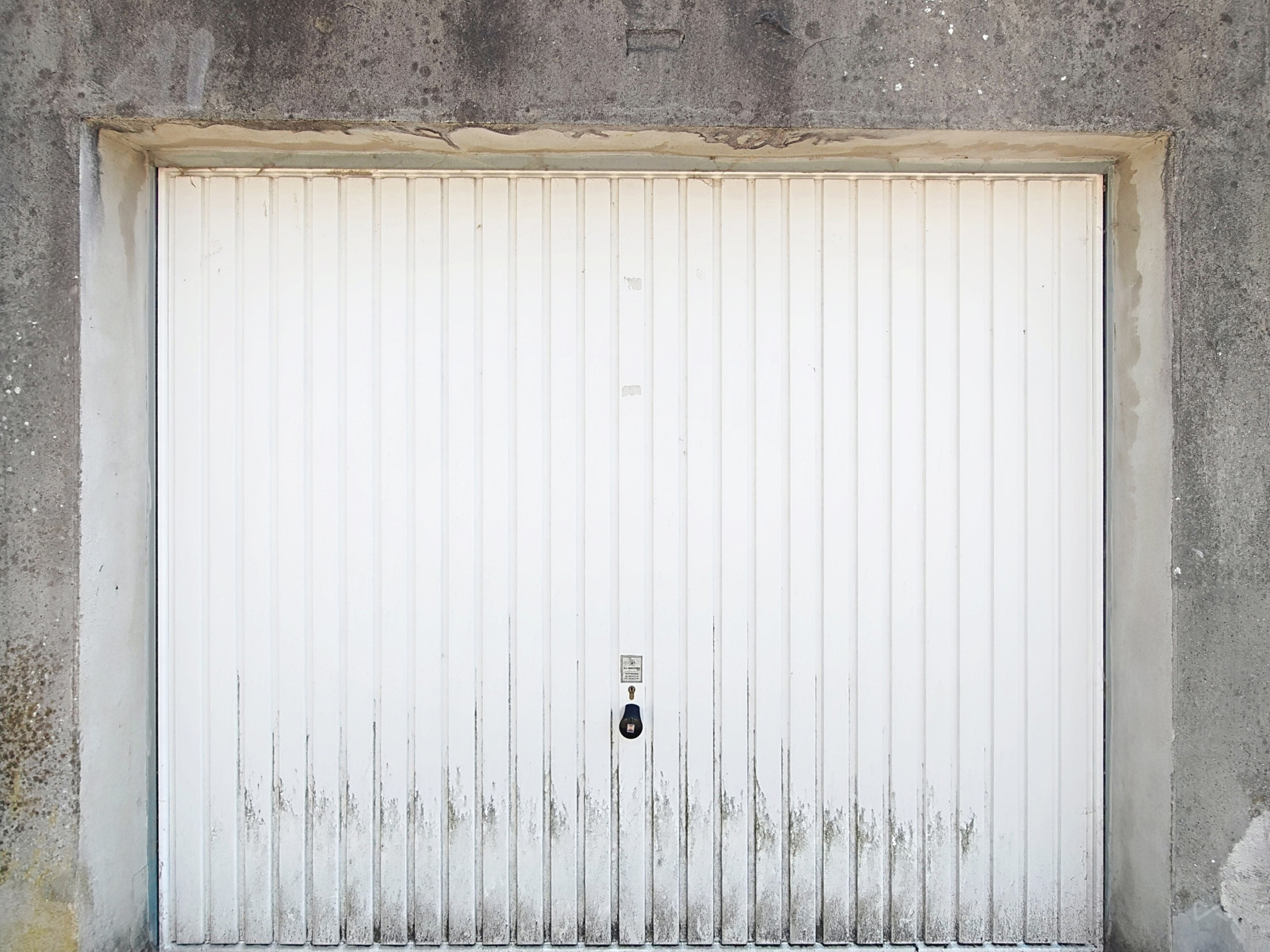Picture 1 of 3 for Garage in Koekelberg