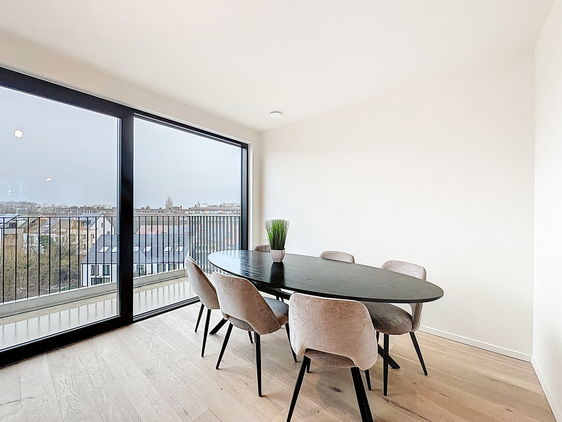 Picture 3 of 4 for Penthouse with three bedrooms in Evere