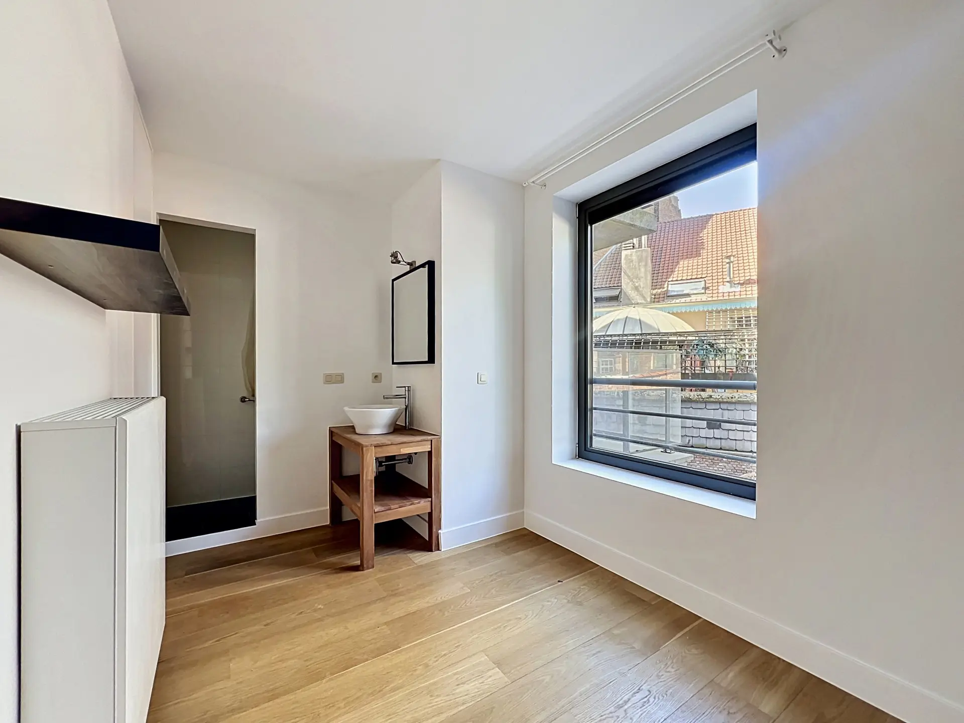 Picture 2 of 3 for Flat with three bedrooms in Saint-Gilles