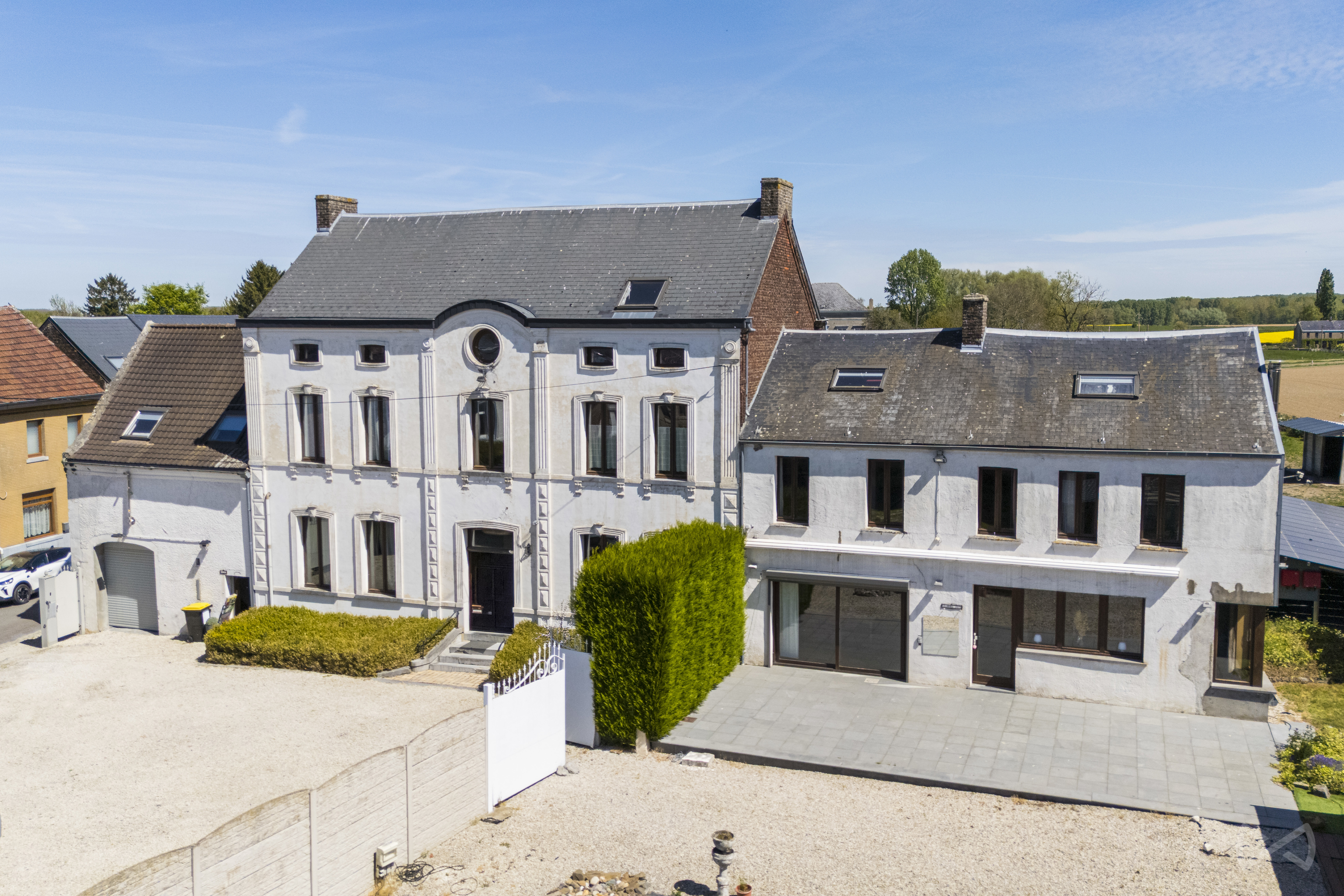 Picture 1 of 4 for Castle with 11 bedrooms in Grand-reng