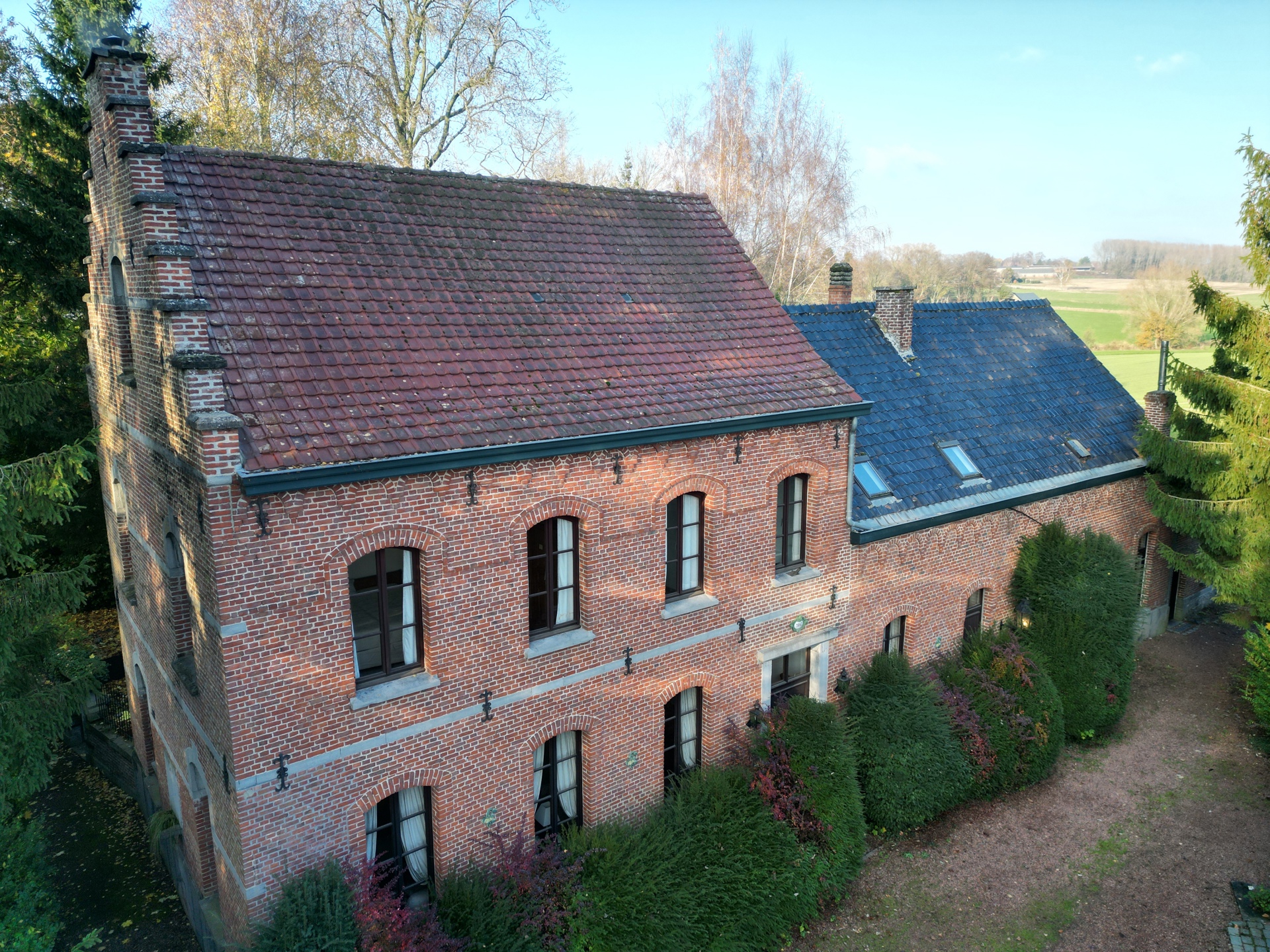 Photo 1 sur 5 pour Maison de quatre chambres à Lombise