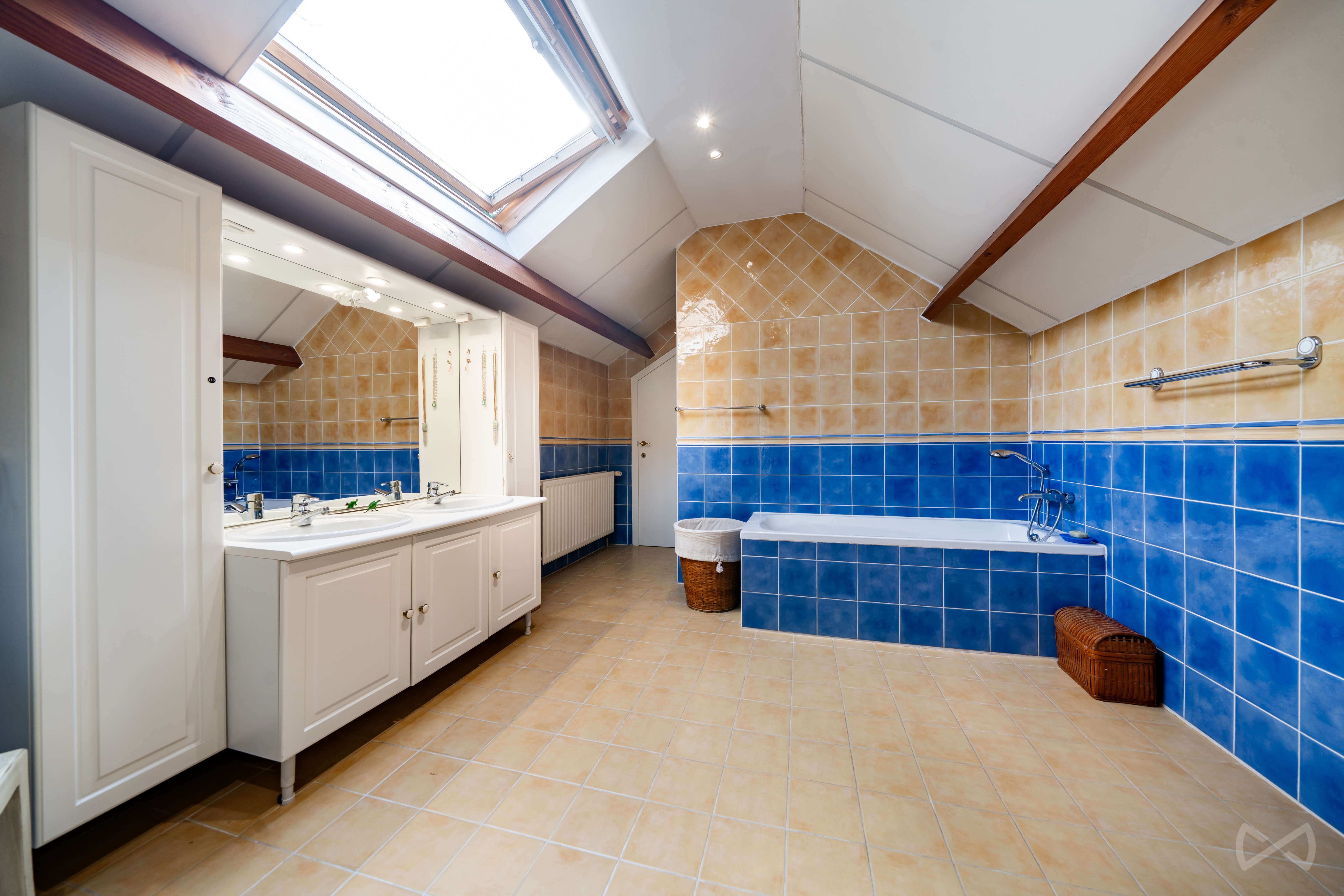 Picture 4 of 4 for Villa with six bedrooms in Jodoigne