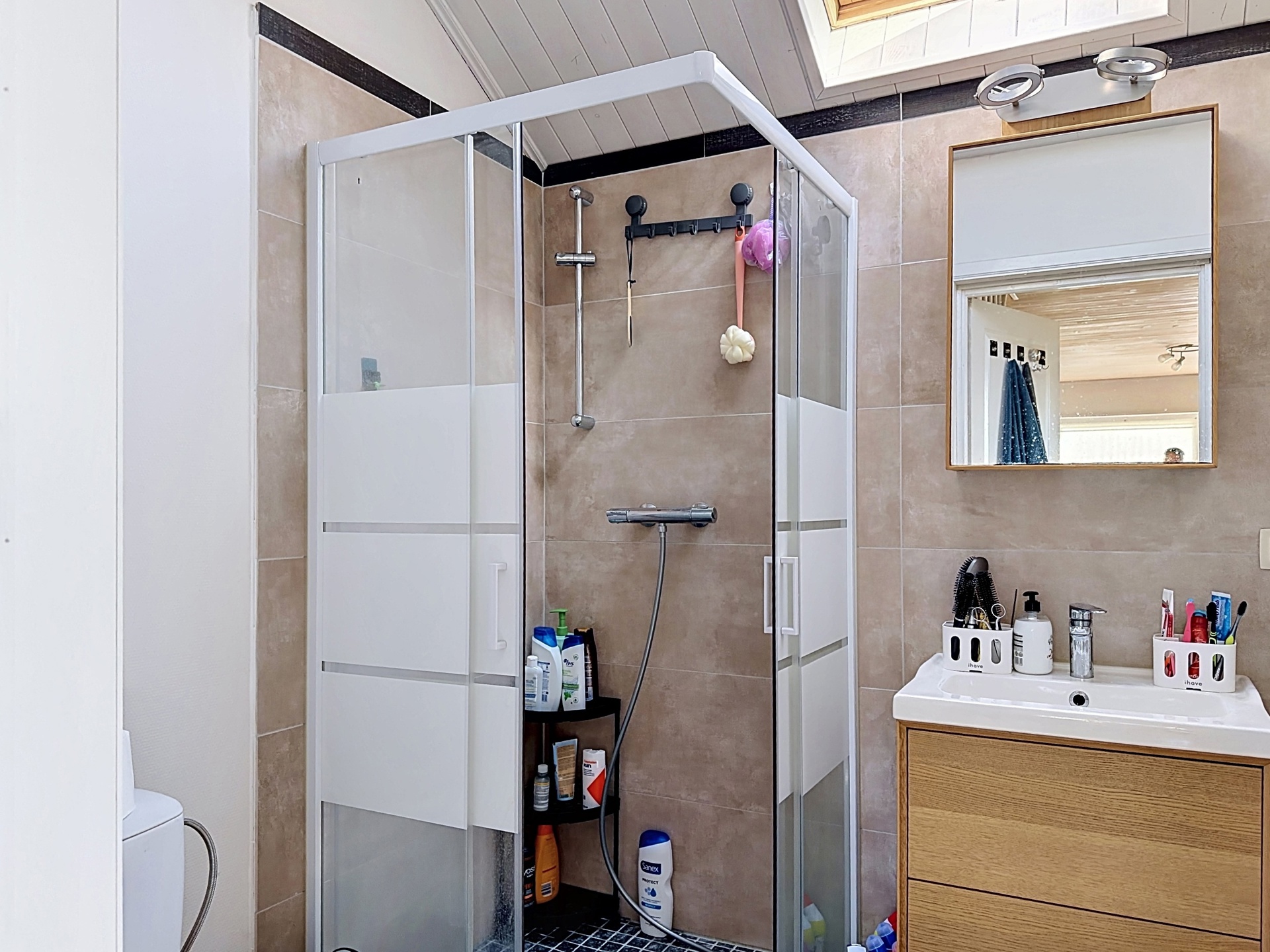 Picture 3 of 3 for House with one bedroom in Baileux