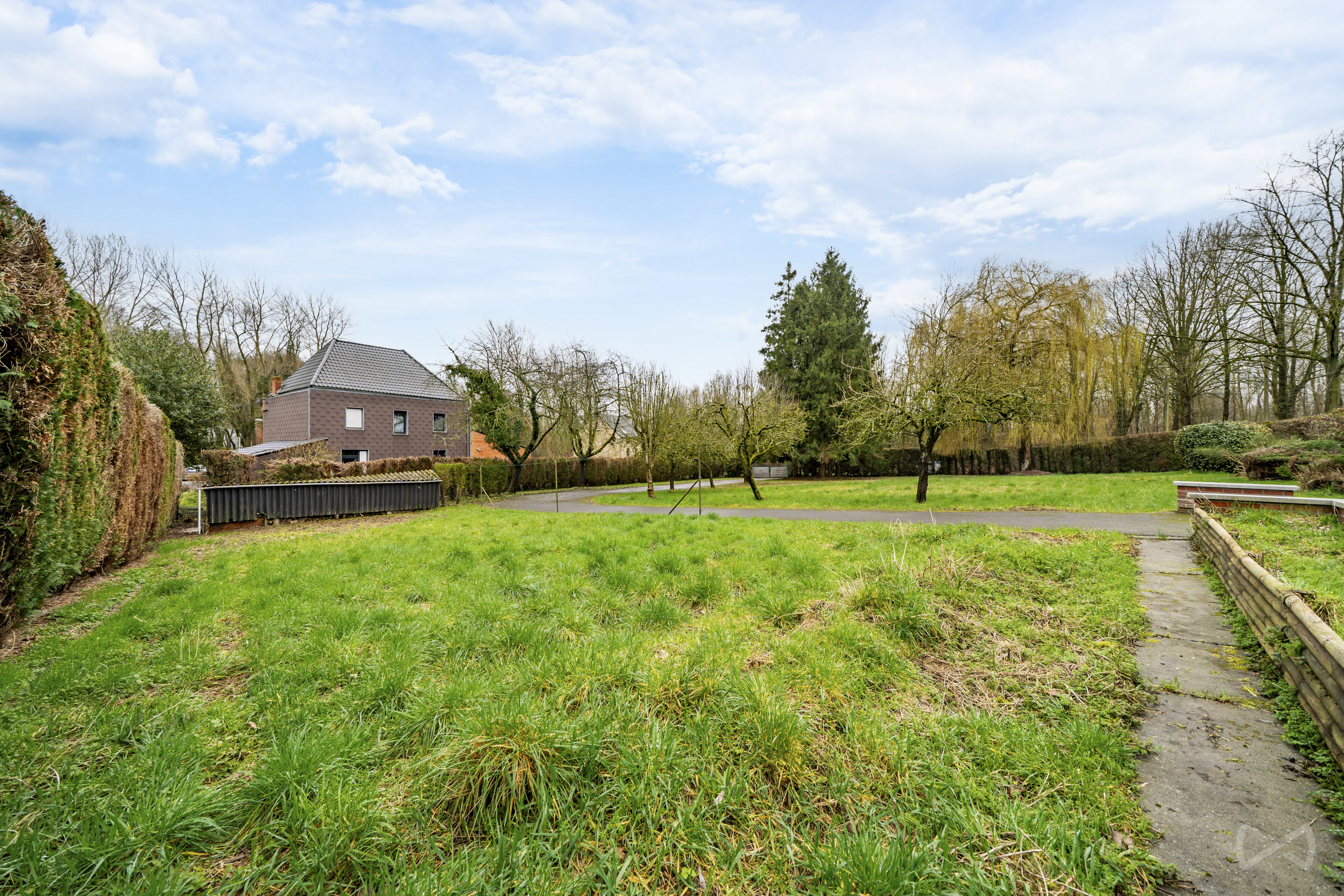 Foto 3 van 4 van Villa met drie slaapkamers in Blaton