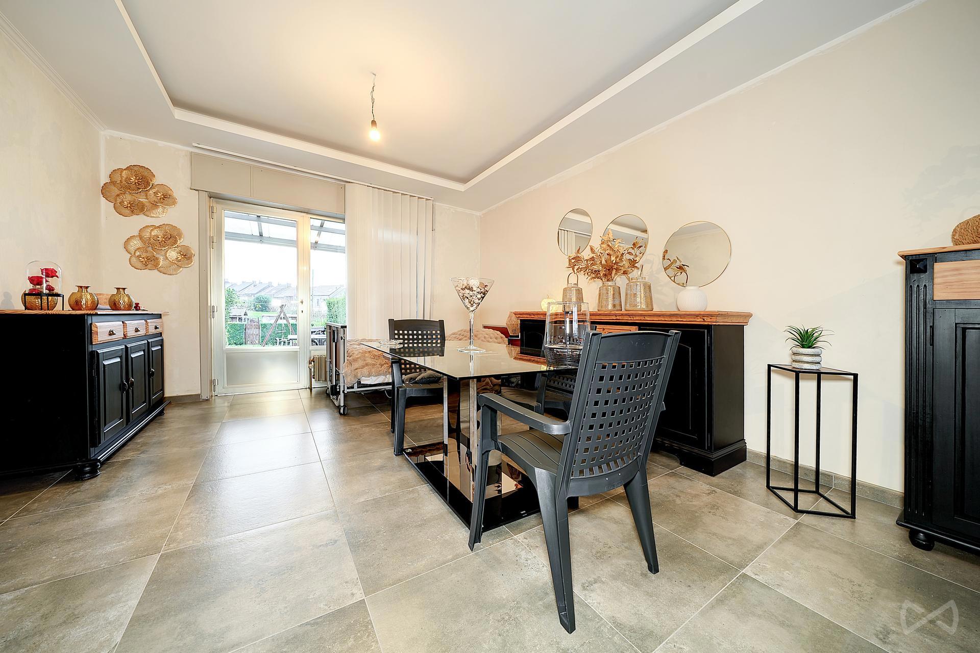Picture 1 of 4 for House with five bedrooms in La Louvière
