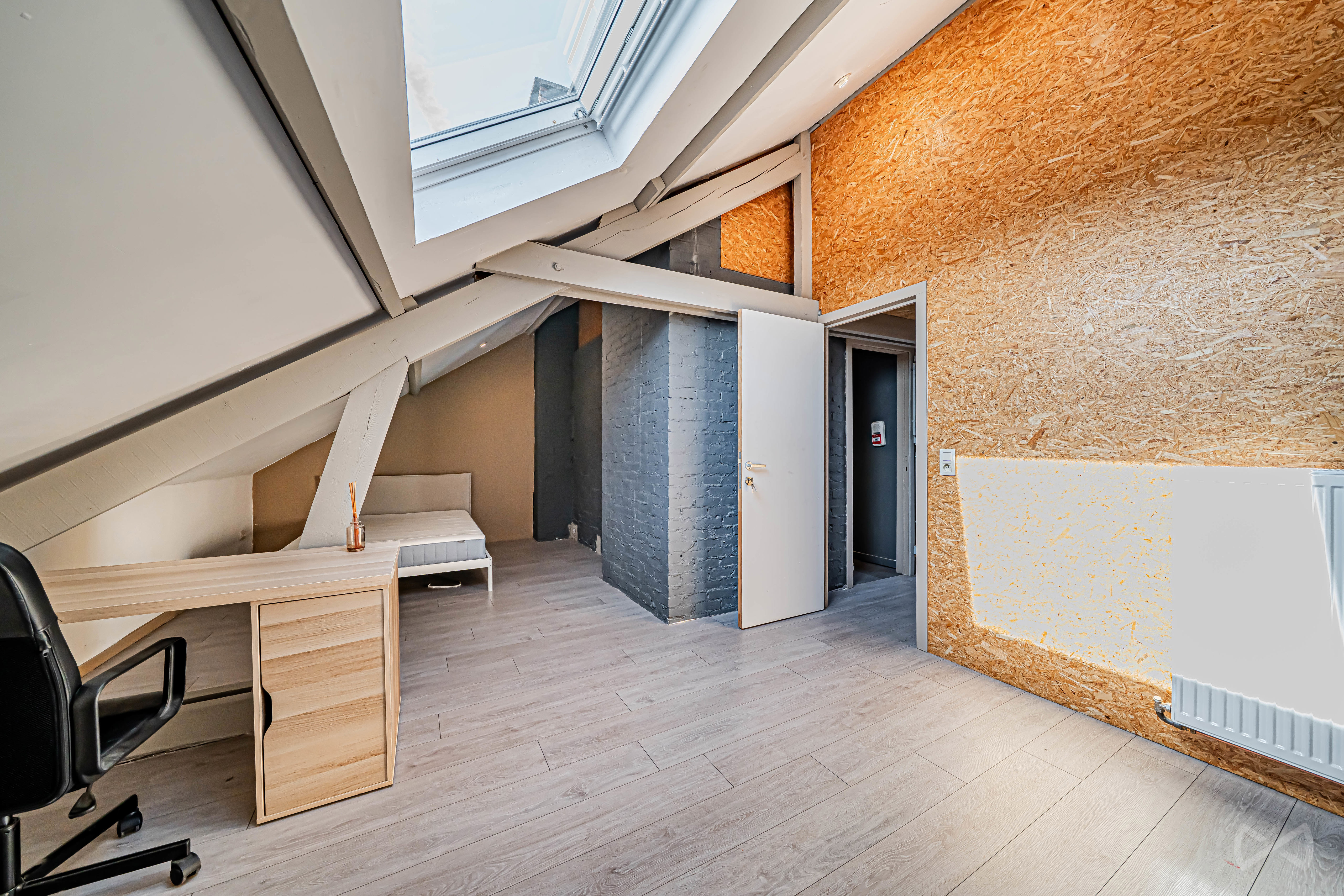 Foto 4 van 4 van Gebouw voor gemengd gebruik met zes slaapkamers in Virton