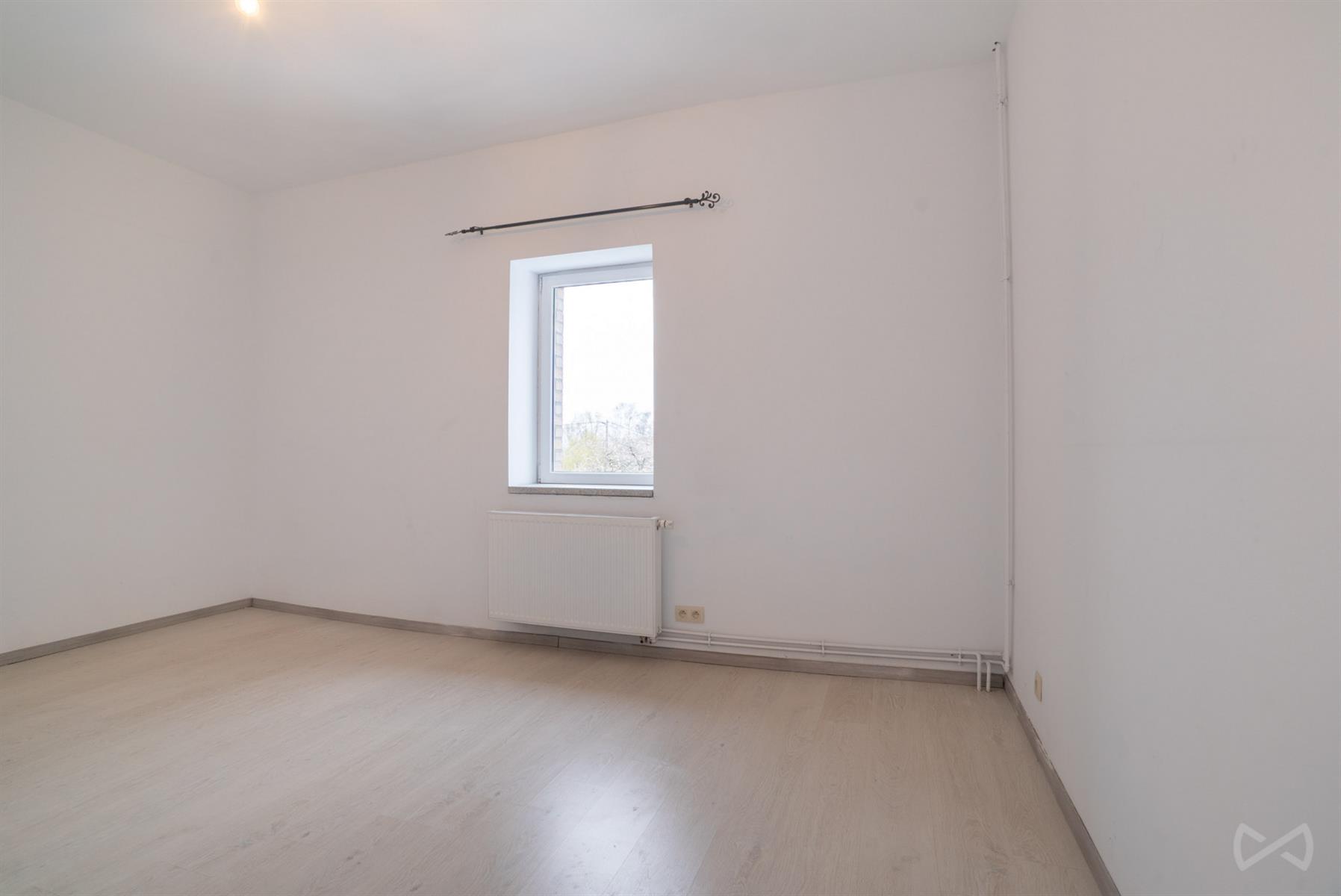 Picture 2 of 4 for House with three bedrooms in Gochenée