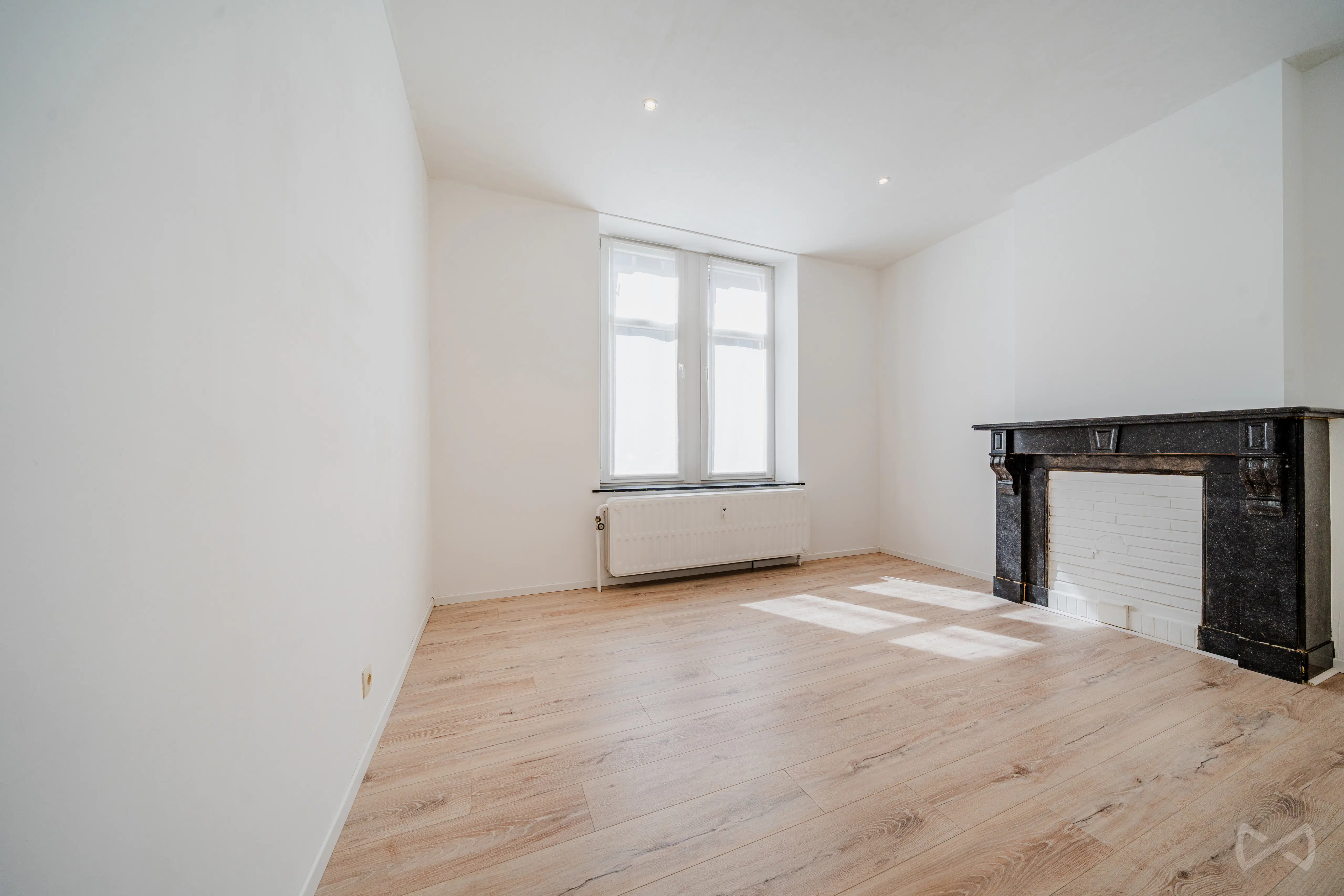 Photo 5 sur 4 pour Immeuble mixte de quatre chambres à Esneux
