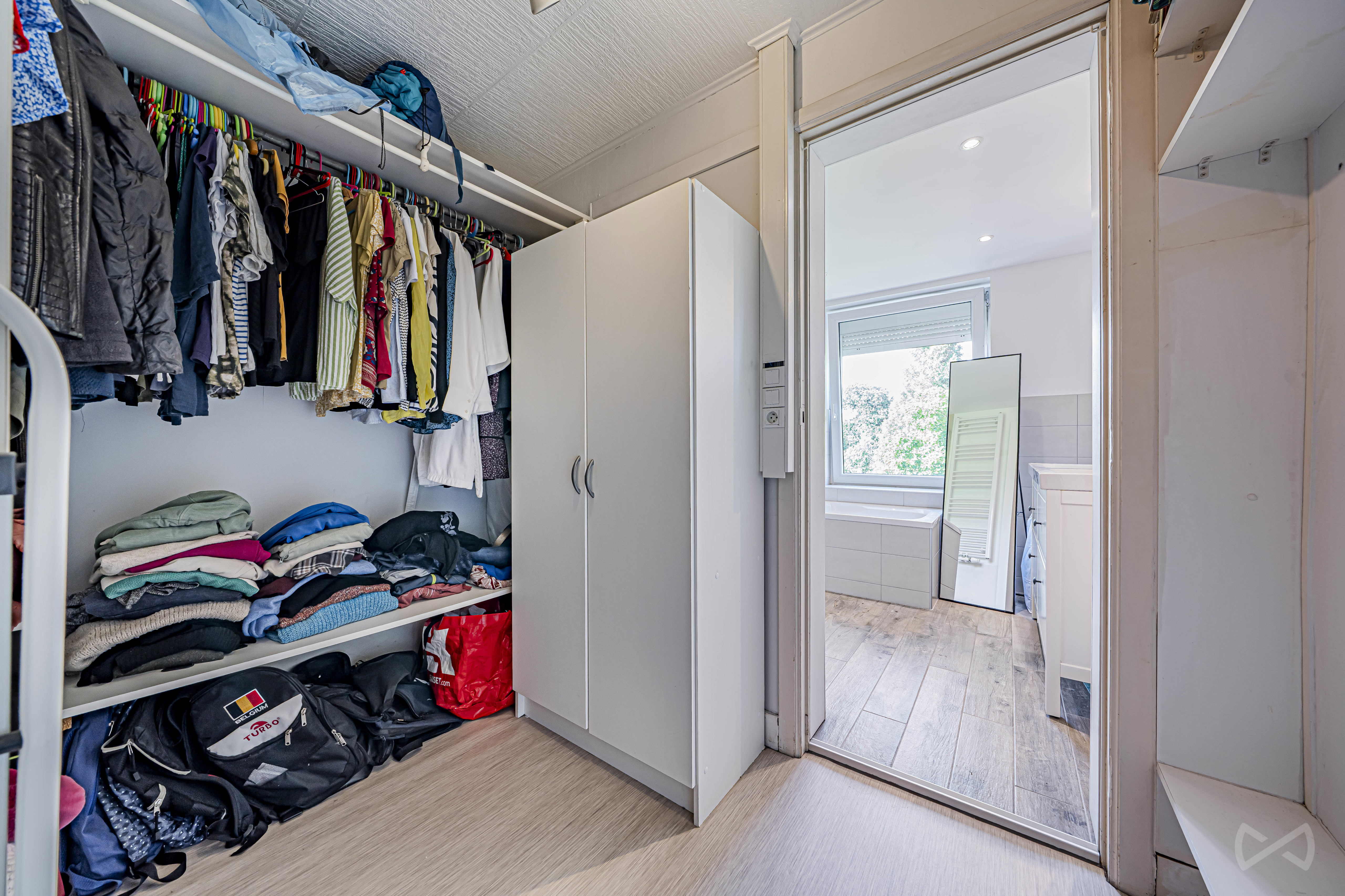 Photo 3 sur 4 pour Maison de quatre chambres à Waterloo