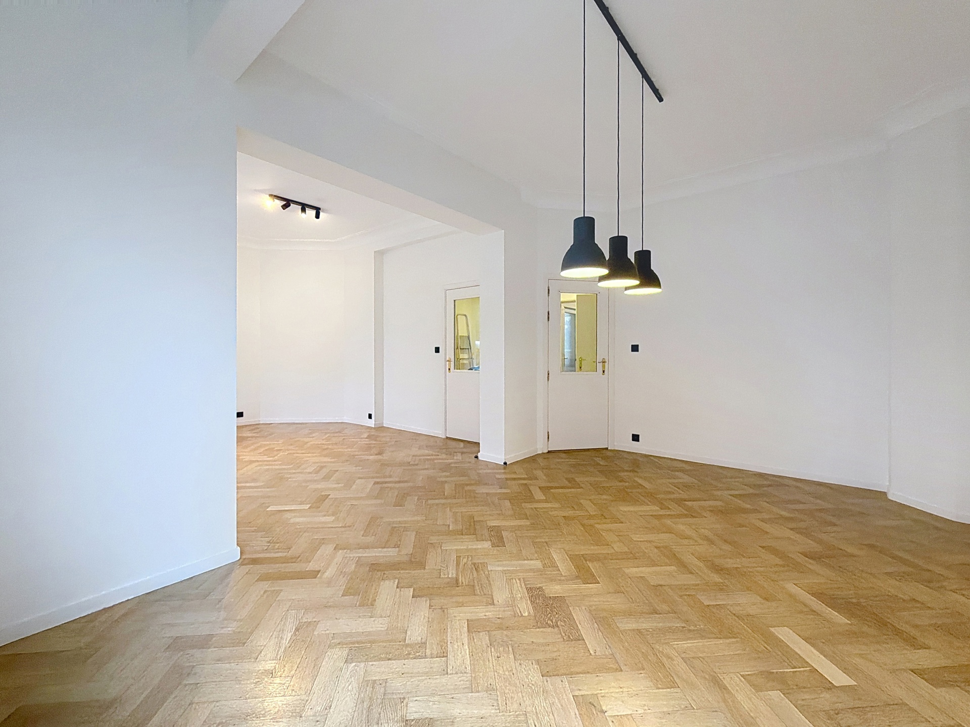 Foto 3 van 4 van Gelijkvloerse verdieping met één slaapkamer in Ixelles
