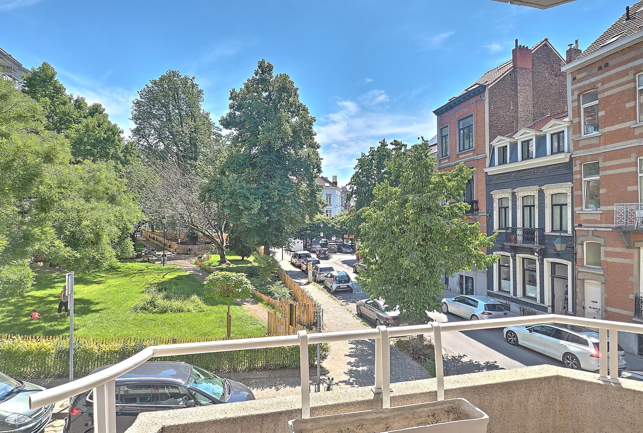 Photo 2 sur 3 pour Appartement à Saint-Gilles