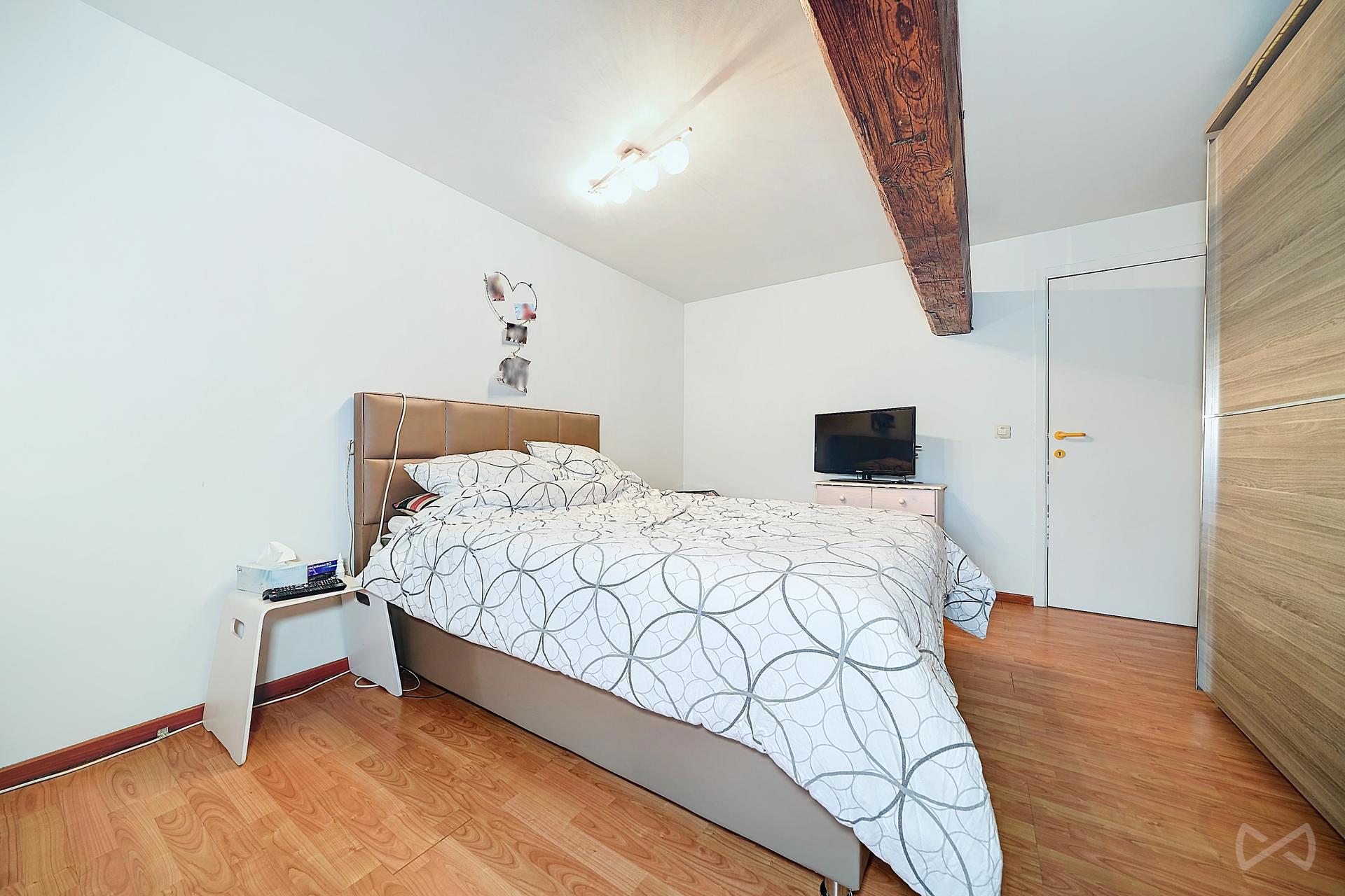 Foto 1 van 4 van Gebouw voor gemengd gebruik met vier slaapkamers in Villers-le-Gambon