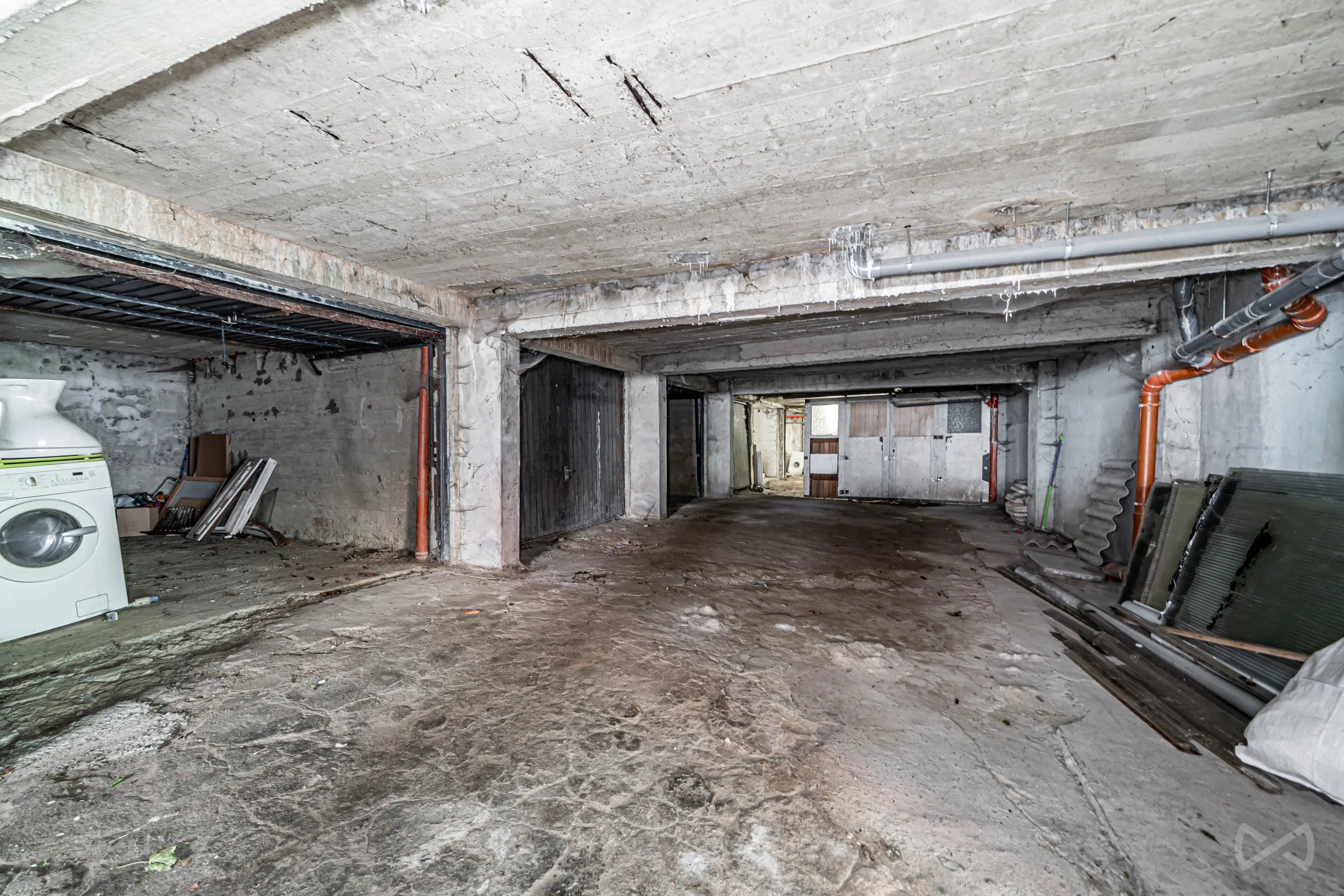Foto 1 van 4 van Gebouw voor gemengd gebruik met vier slaapkamers in Braine-le-comte