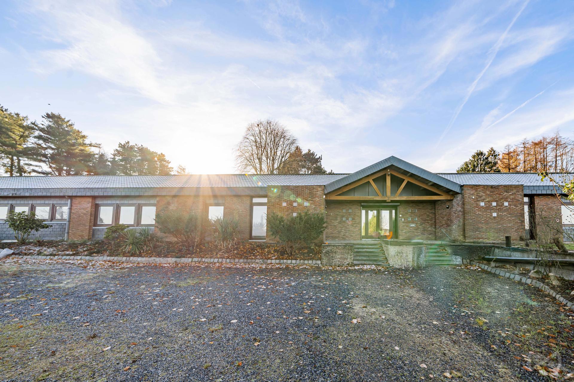 Photo 2 sur 3 pour Maison de 20 chambres à QuÉvy