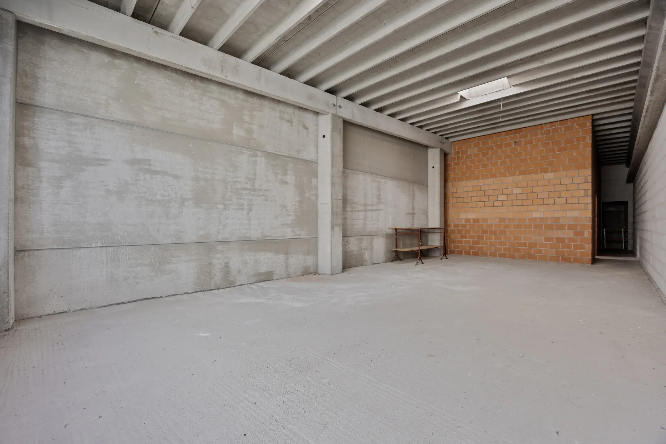 Photo 3 sur 4 pour Immeuble polyvalent à Moorslede