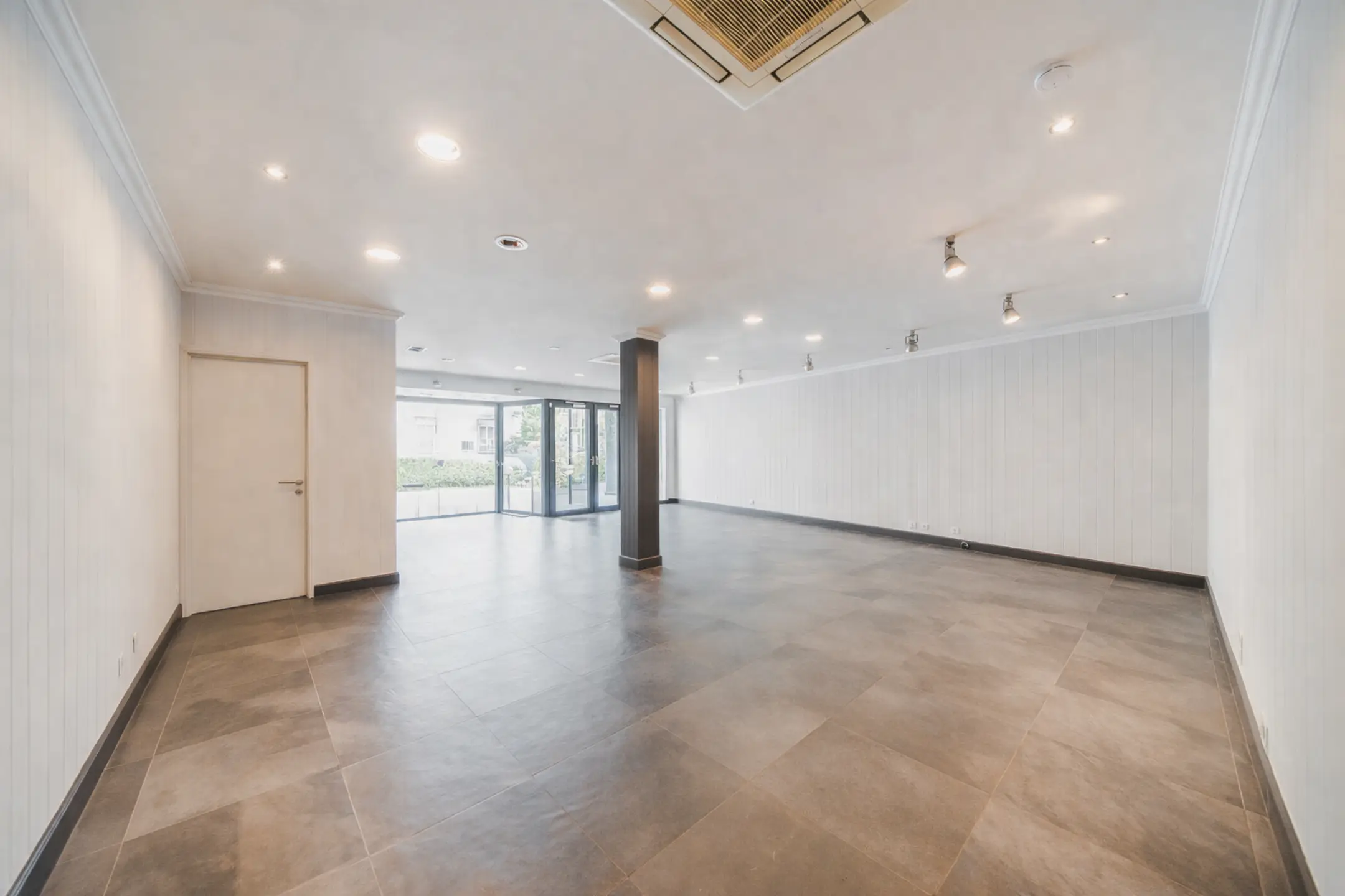 Photo 1 sur 4 pour Immeuble mixte de quatre chambres à Havelange
