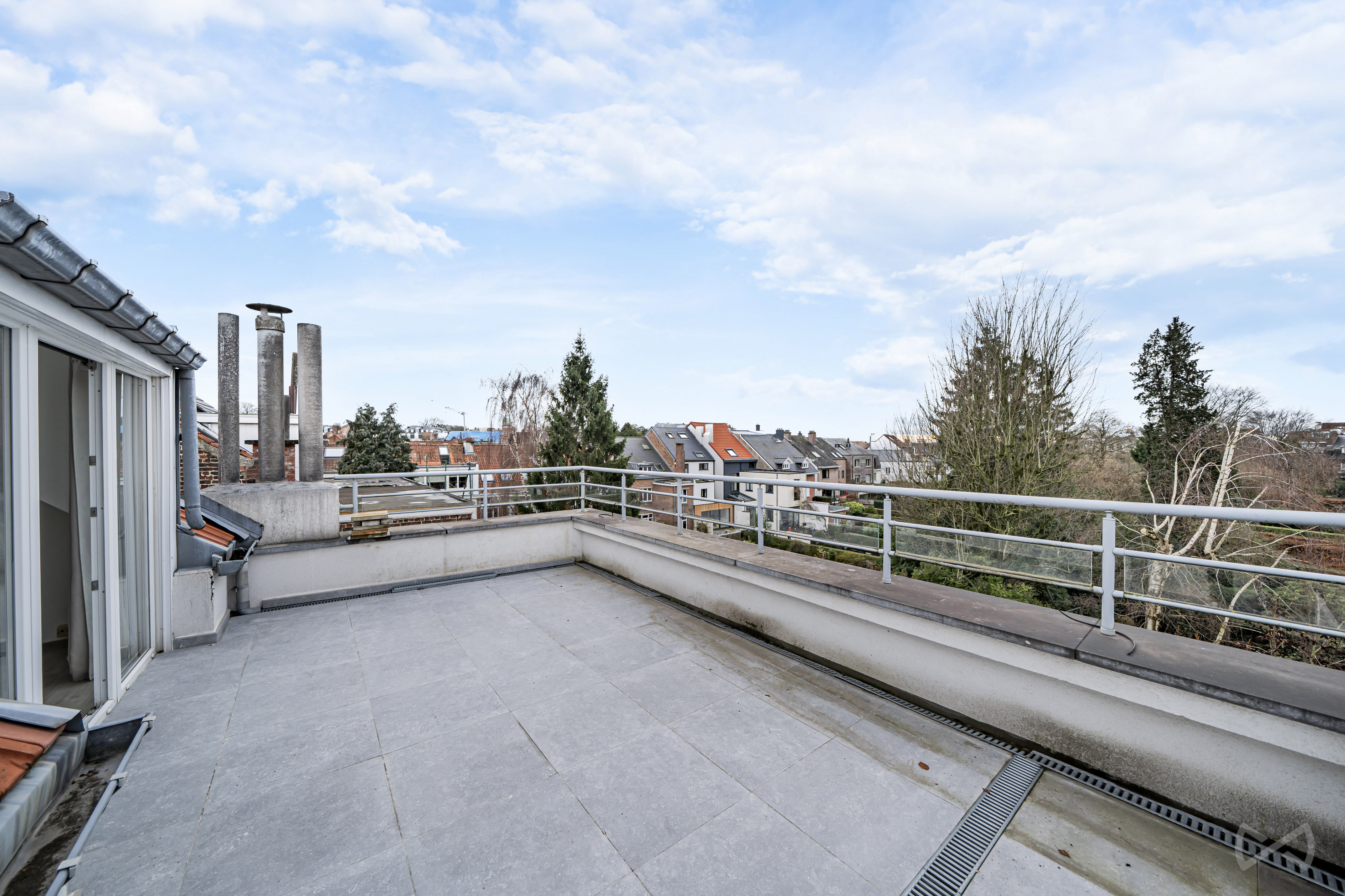 Picture 3 of 4 for Apartment block with four bedrooms in Uccle