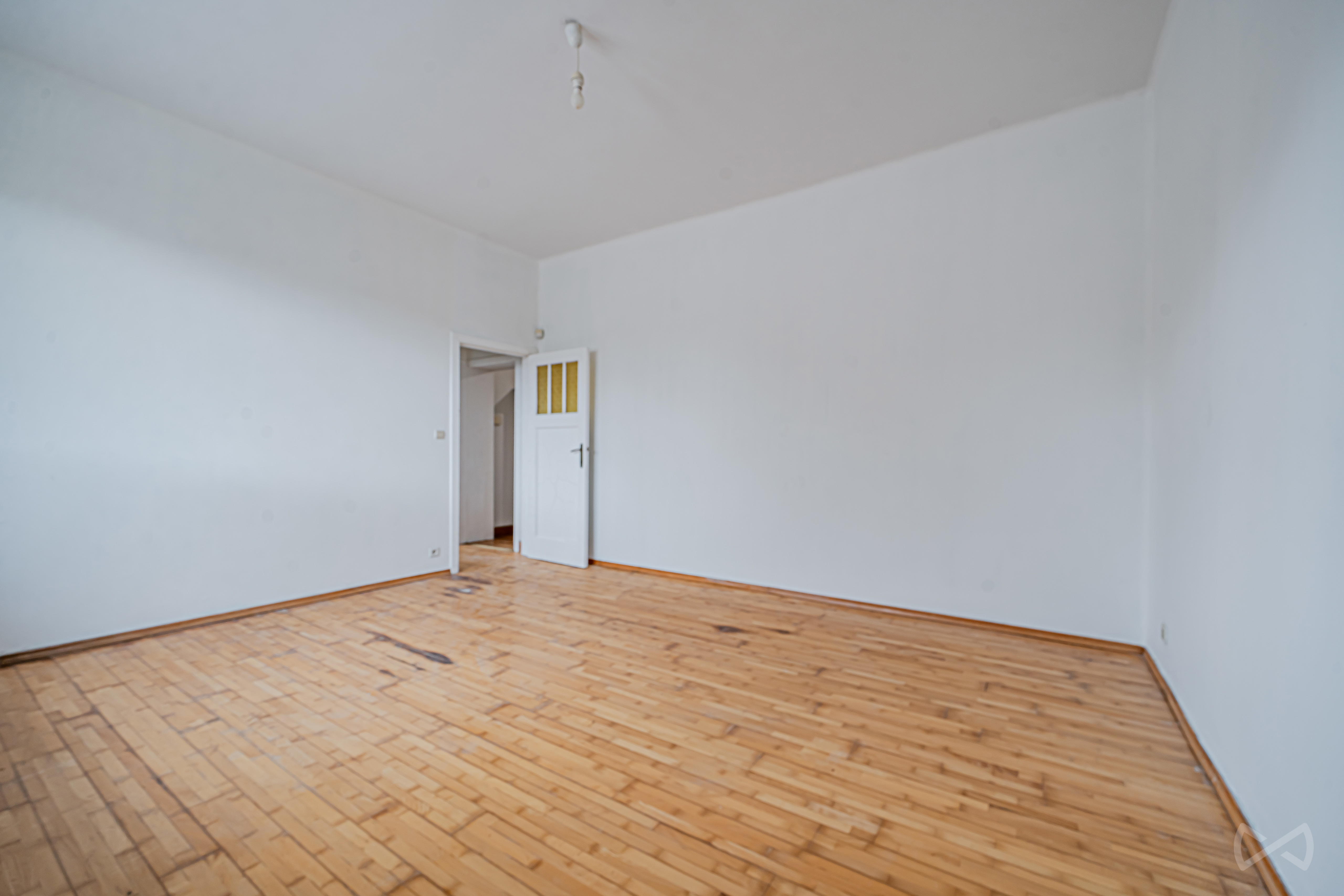 Foto 1 van 4 van Huis met vijf slaapkamers in La Louvière