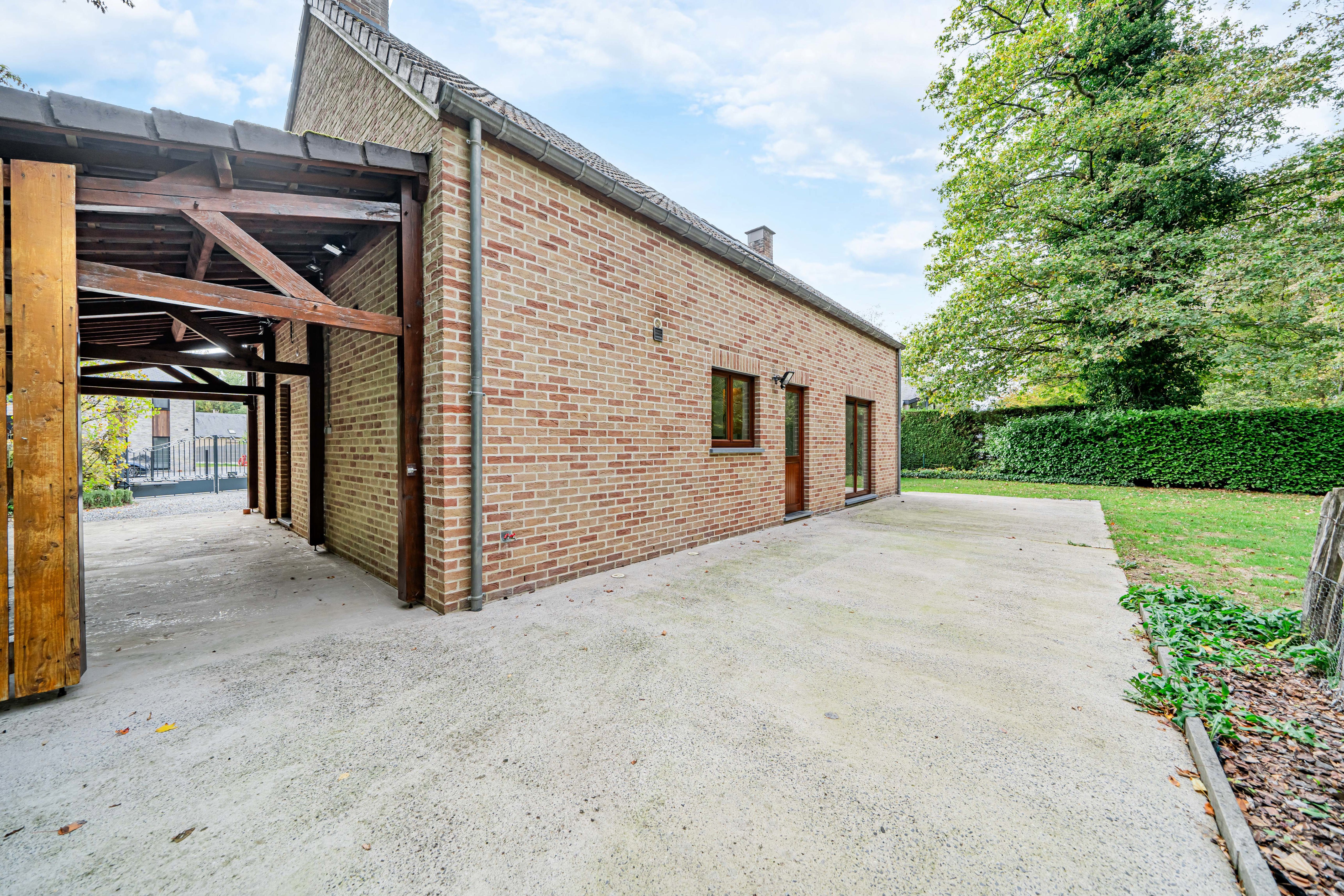 Picture 1 of 3 for House with four bedrooms in Baileux