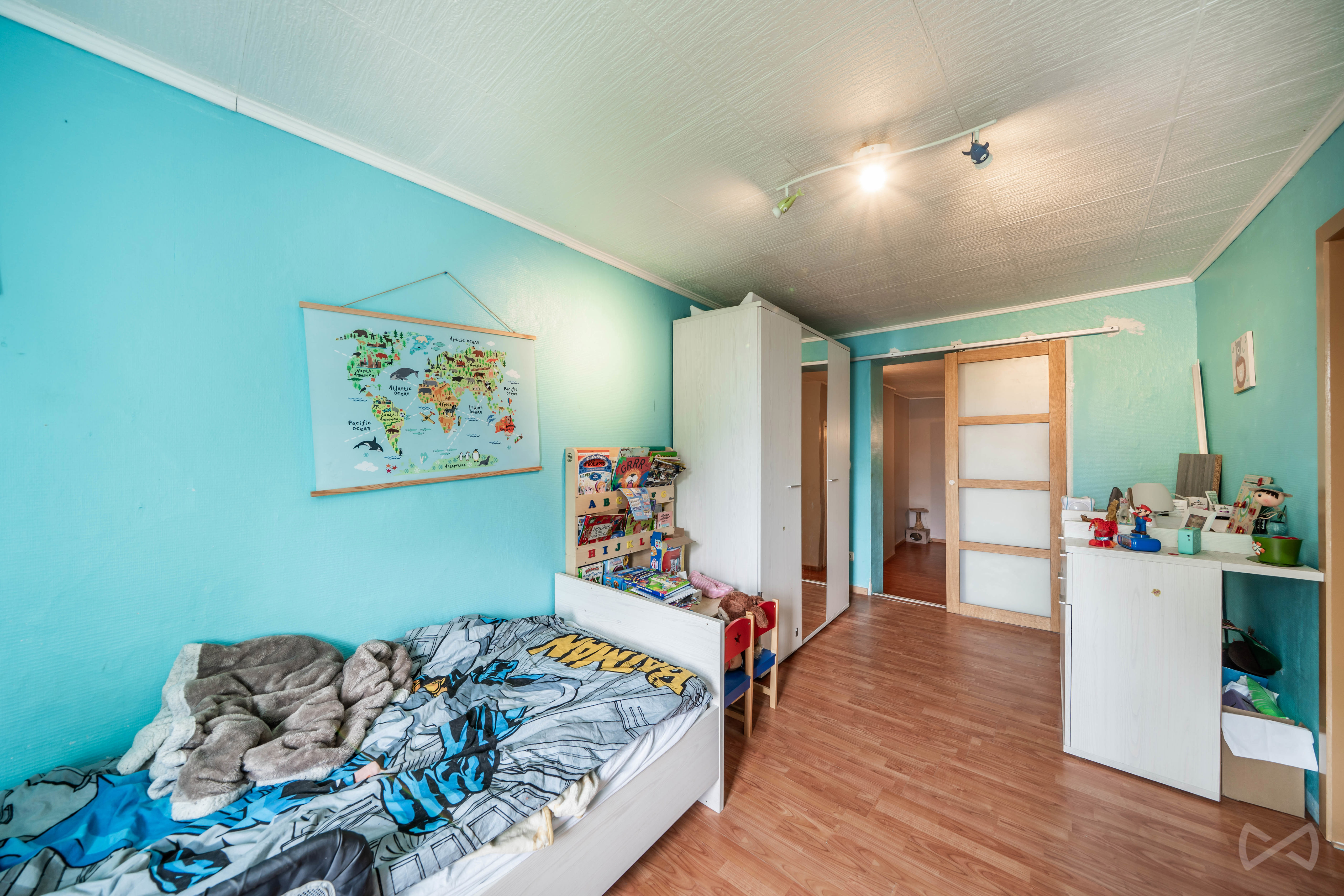 Photo 2 sur 4 pour Maison de deux chambres à Roux