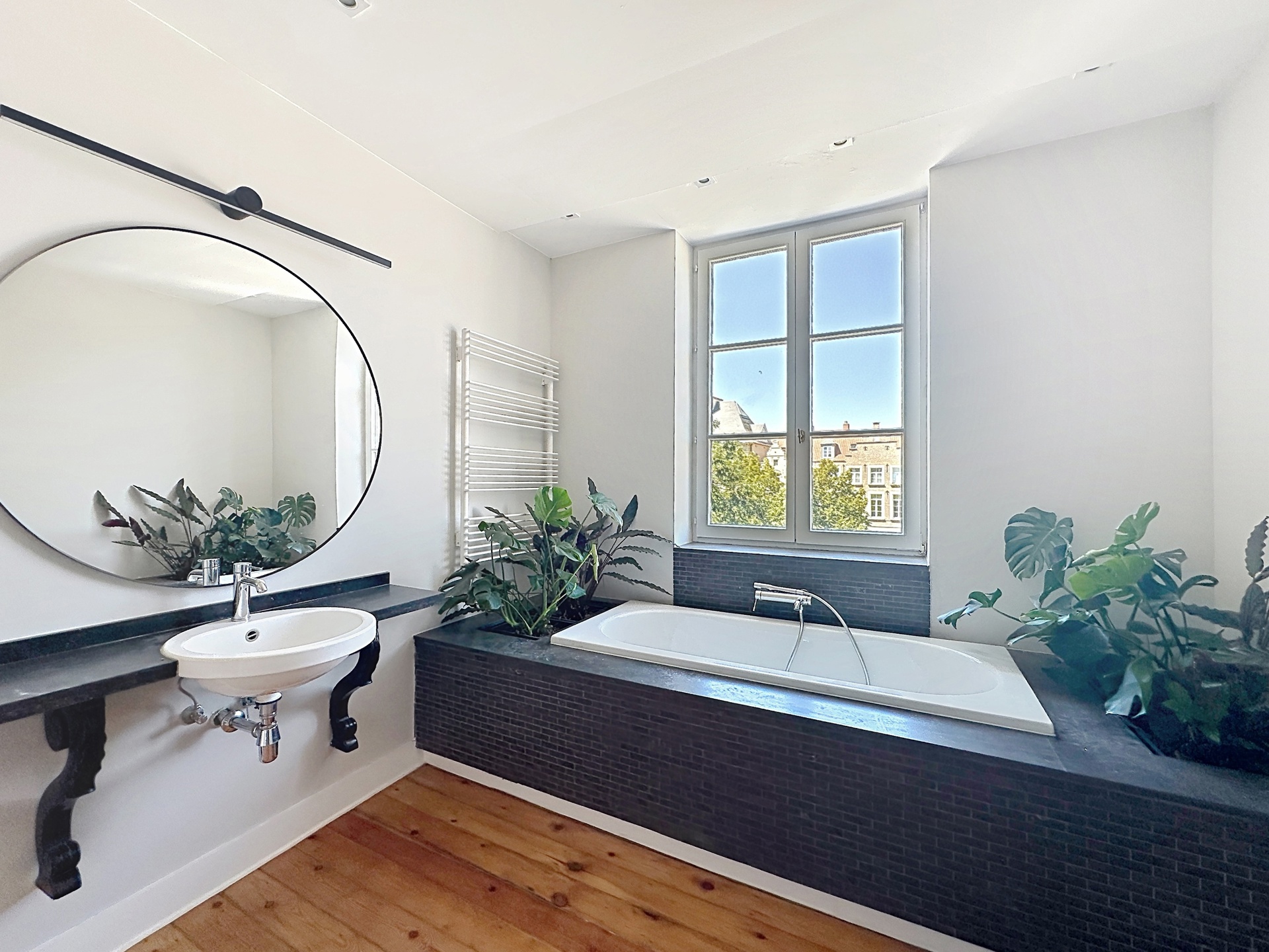 Picture 2 of 4 for Exceptional house with five bedrooms in Bruxelles