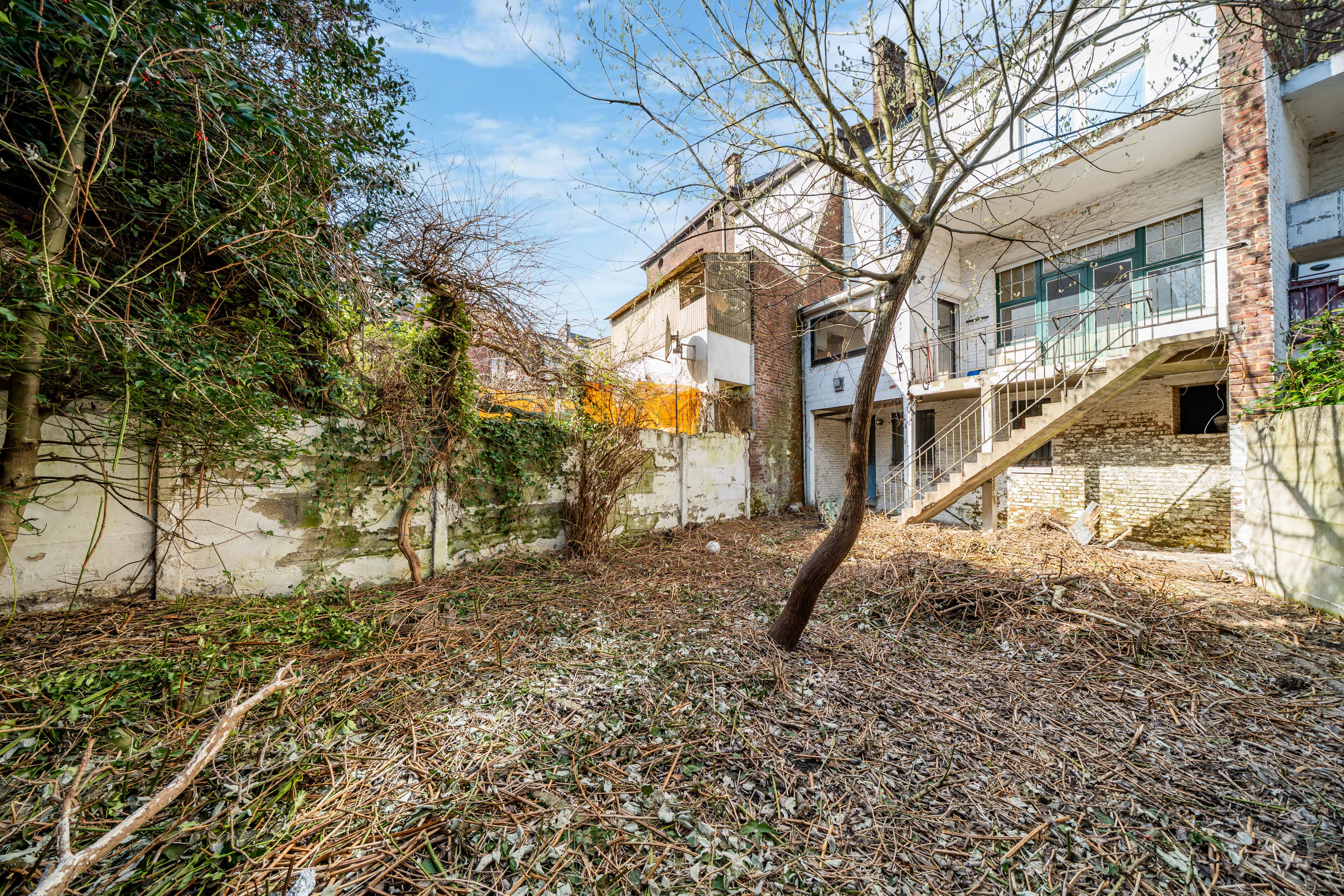 Picture 4 of 4 for Villa with six bedrooms in Marcinelle