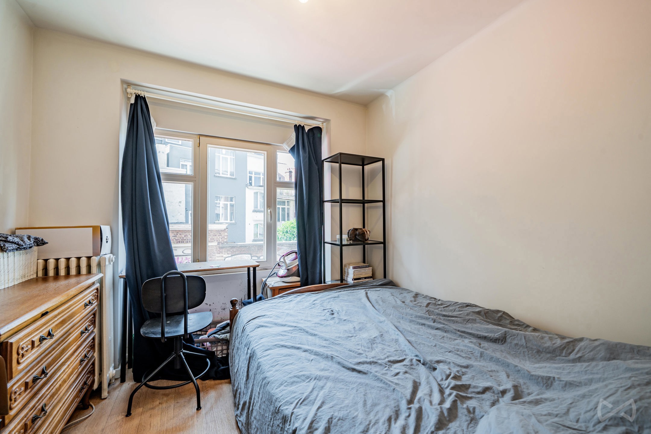 Foto 1 van 4 van Gelijkvloerse verdieping met drie slaapkamers in Saint-gilles