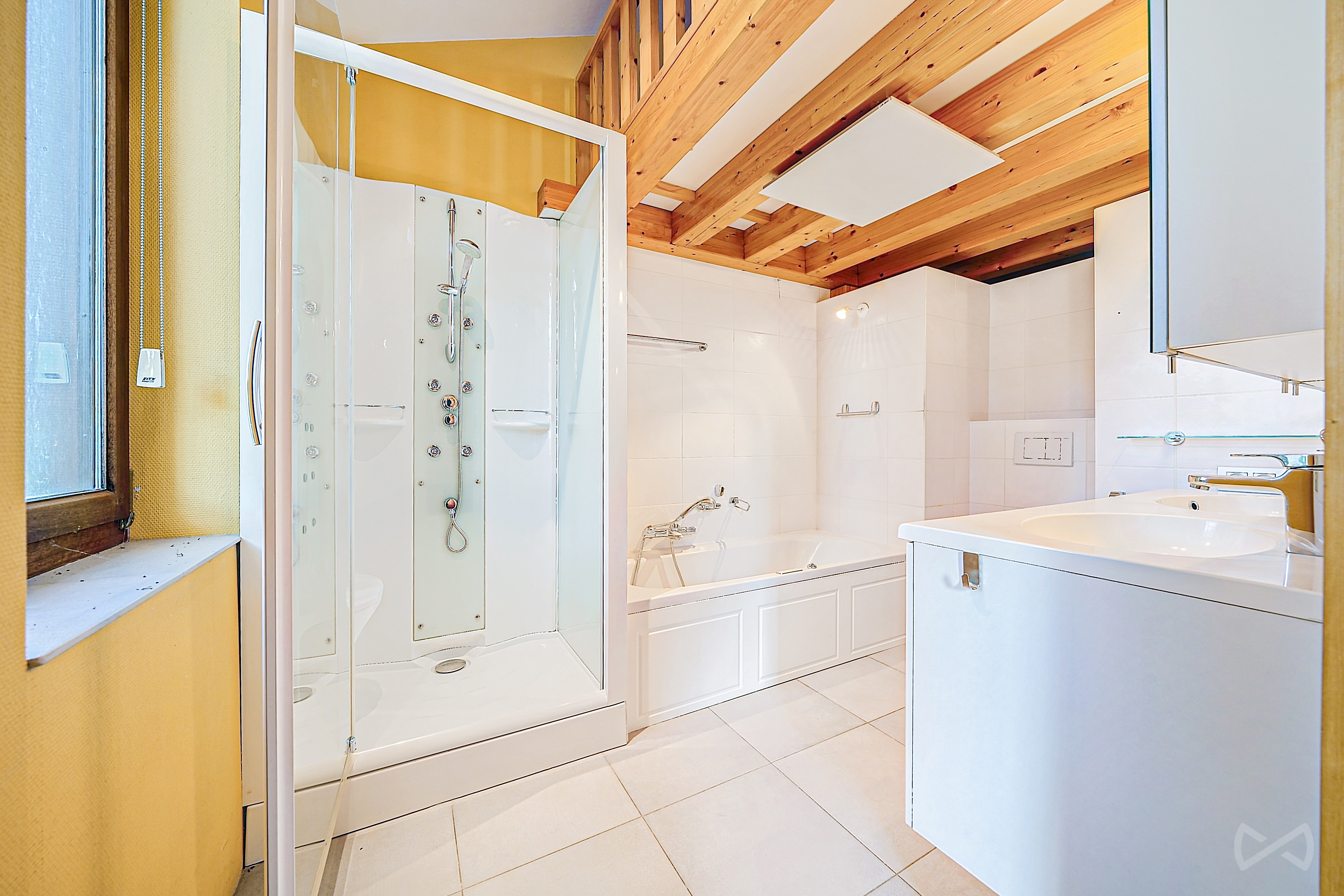 Foto 2 van 4 van Villa met vijf slaapkamers in Embourg