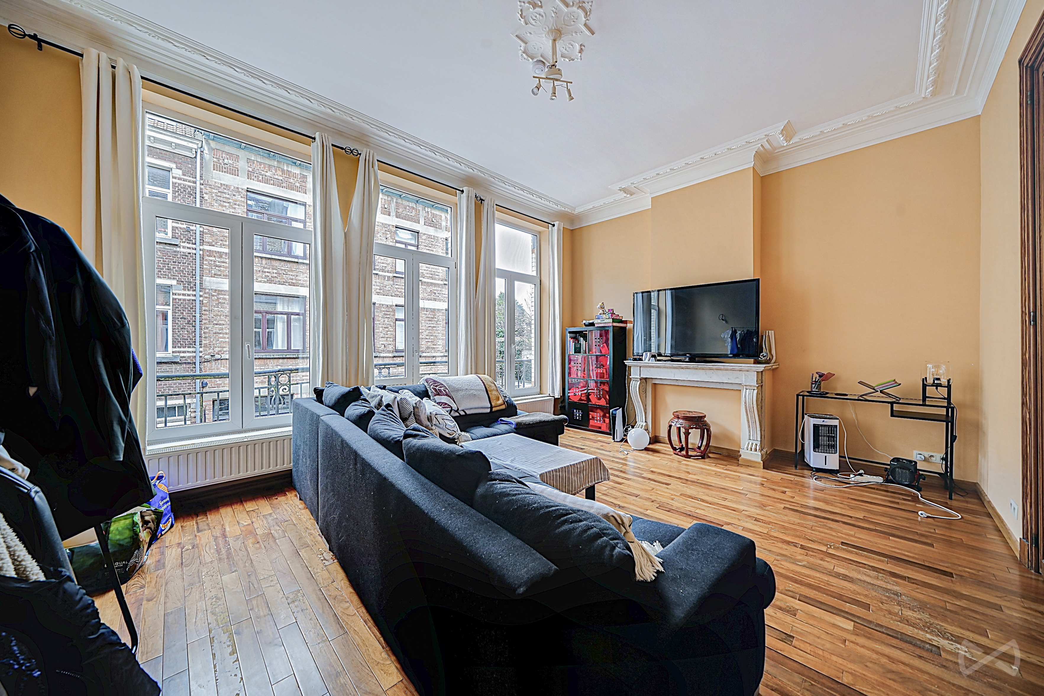 Picture 1 of 4 for Apartment block with four bedrooms in Uccle