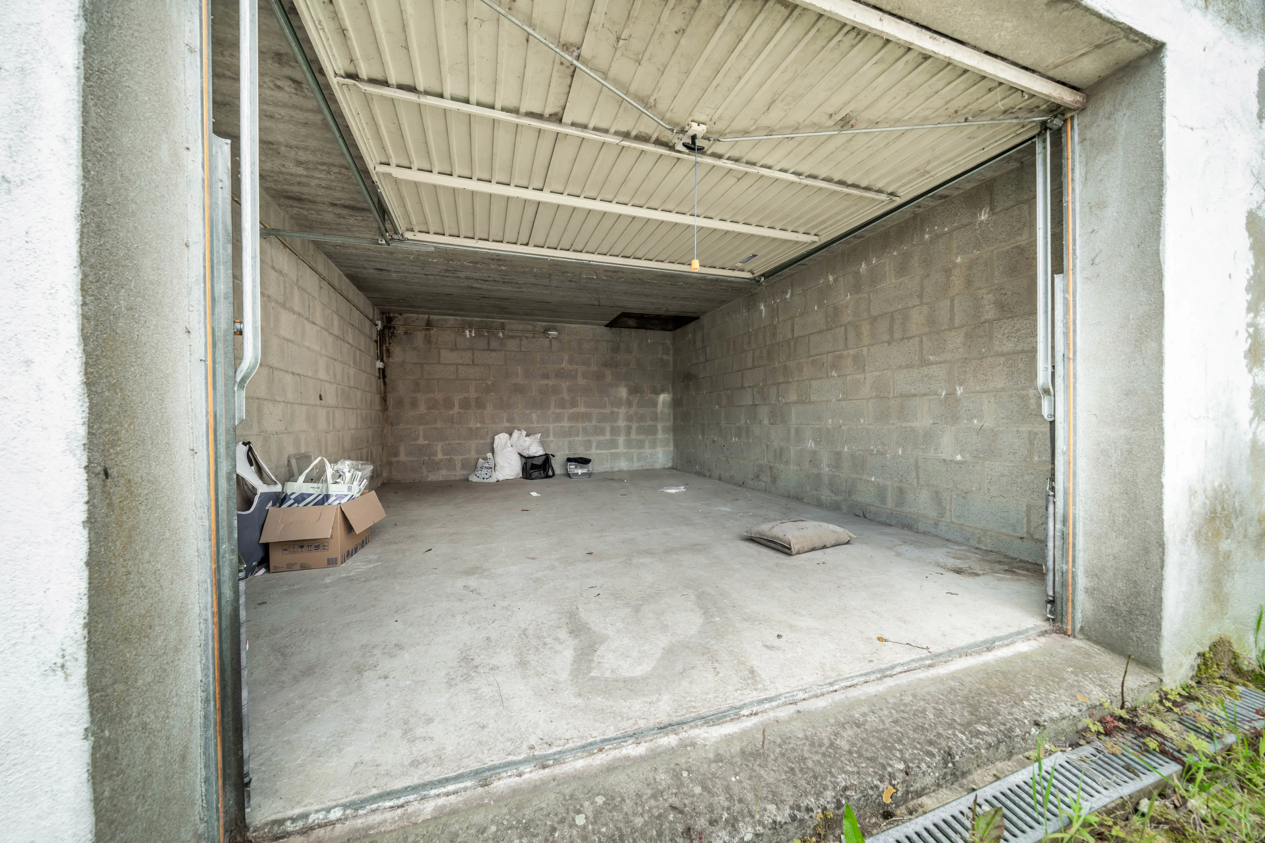 Picture 2 of 4 for Multi-purpose building with four bedrooms in Morialmé