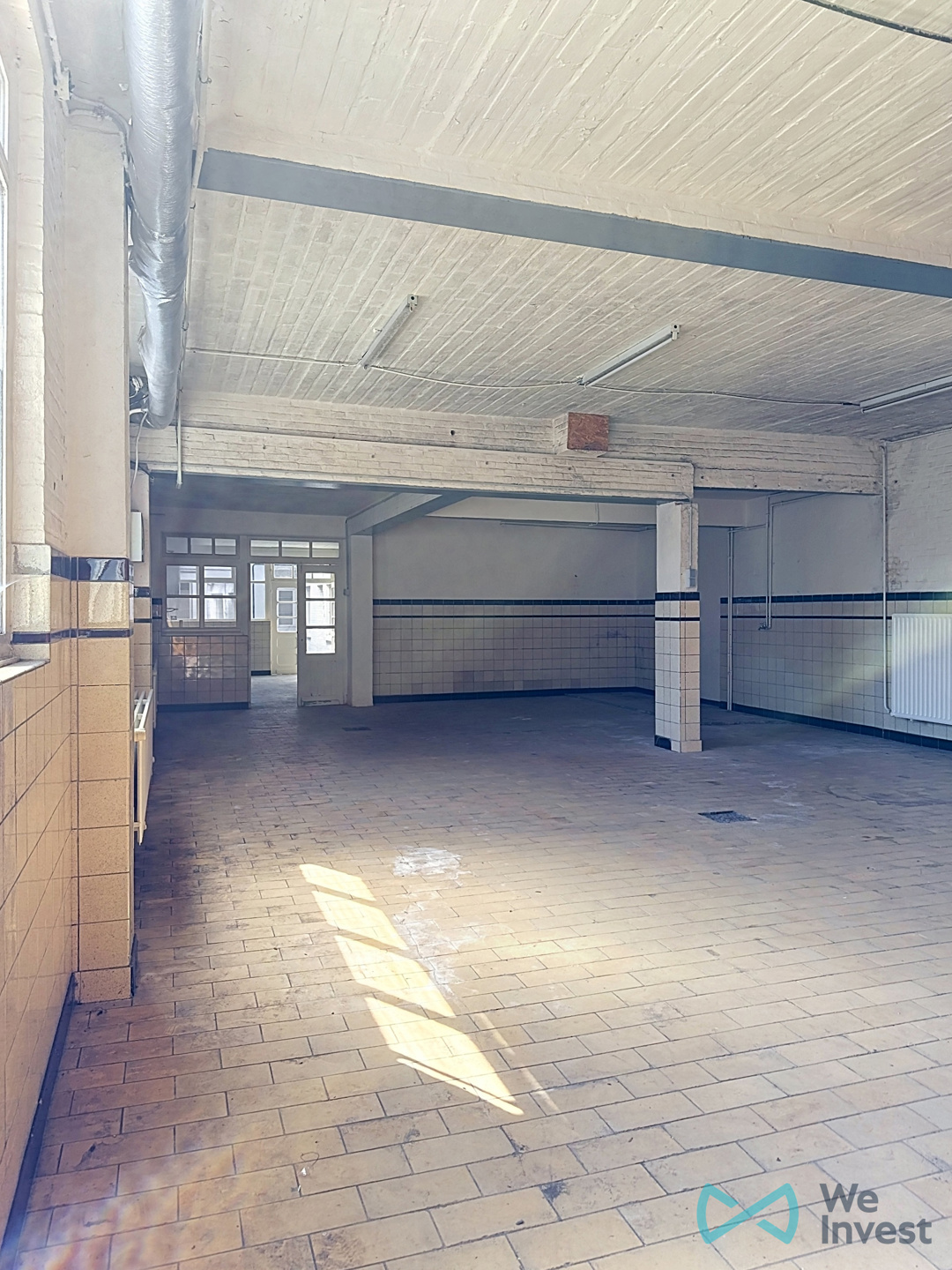 Picture 1 of 4 for Multi-purpose building in Leopdlsburg