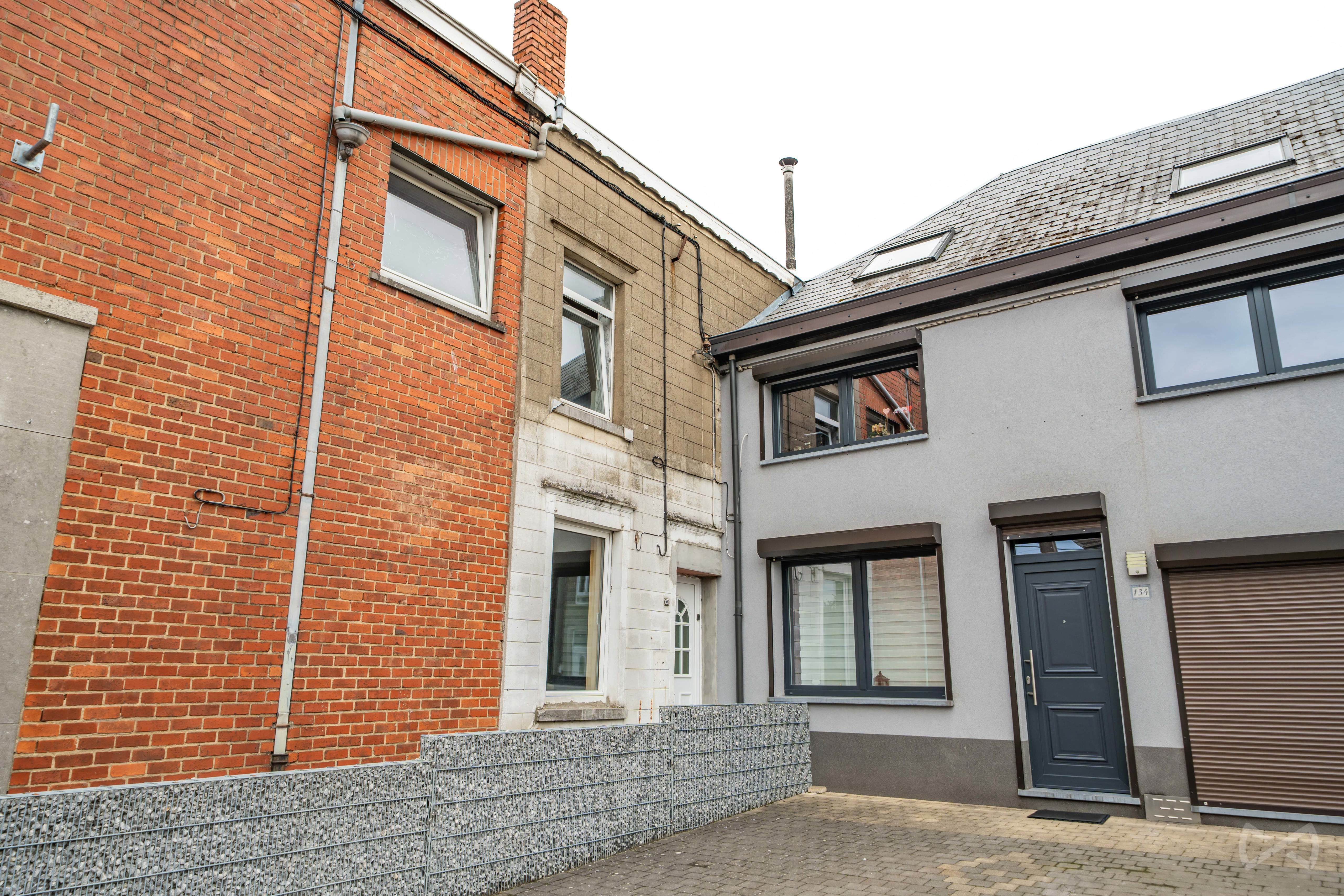 Photo 1 sur 4 pour Maison de deux chambres à Roux
