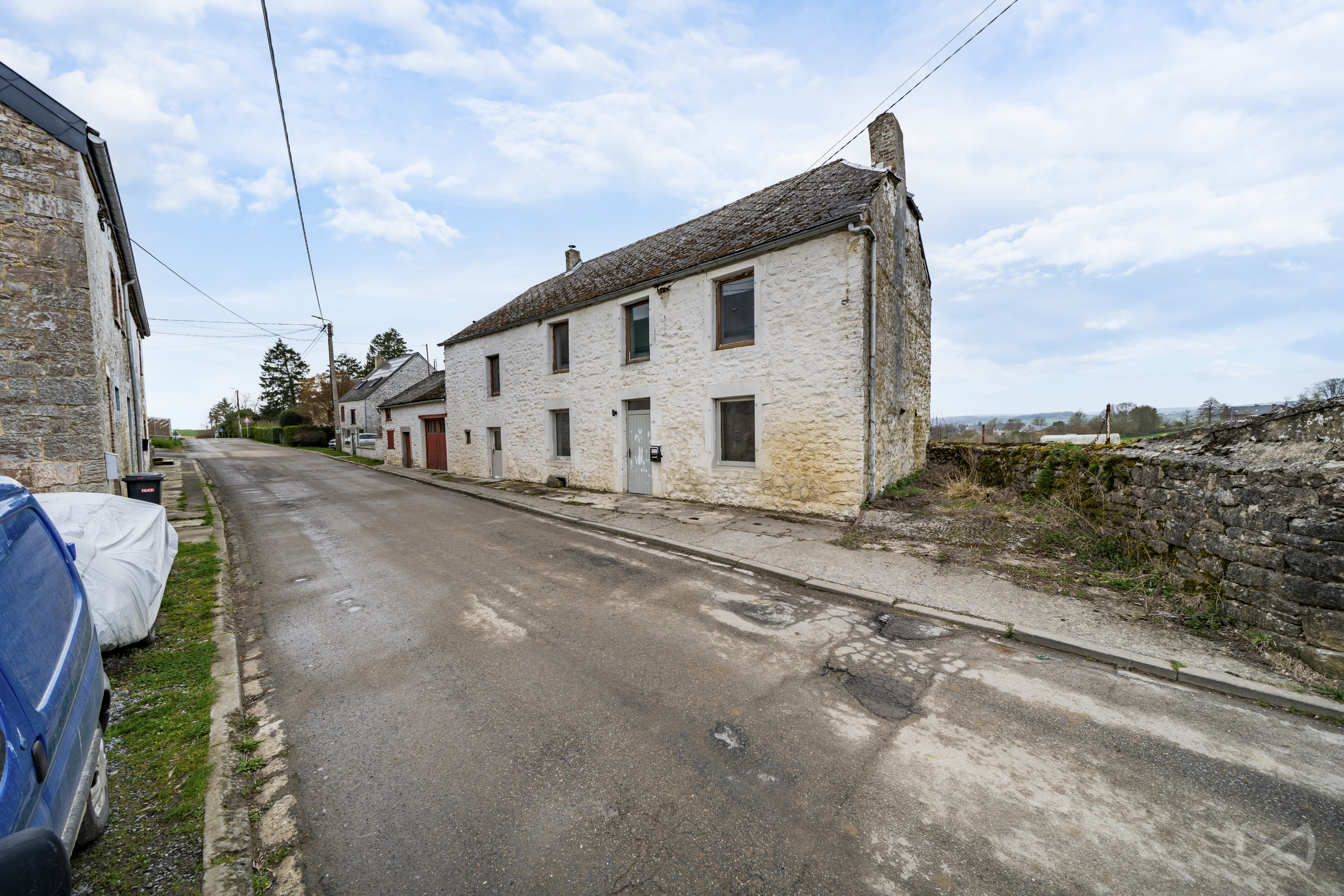 Picture 1 of 4 for House with three bedrooms in Gochenée