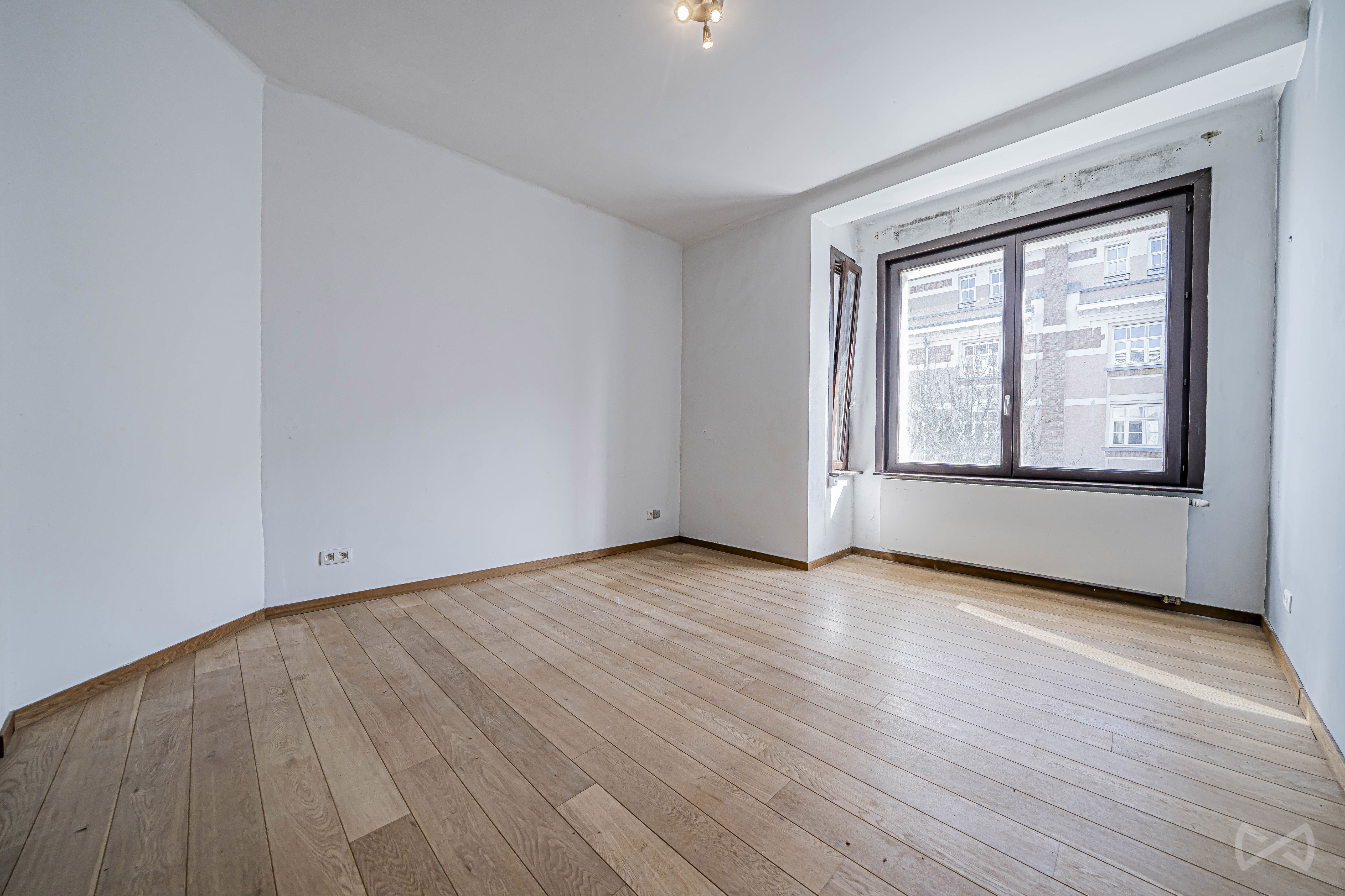 Picture 1 of 4 for Flat with one bedroom in Ixelles