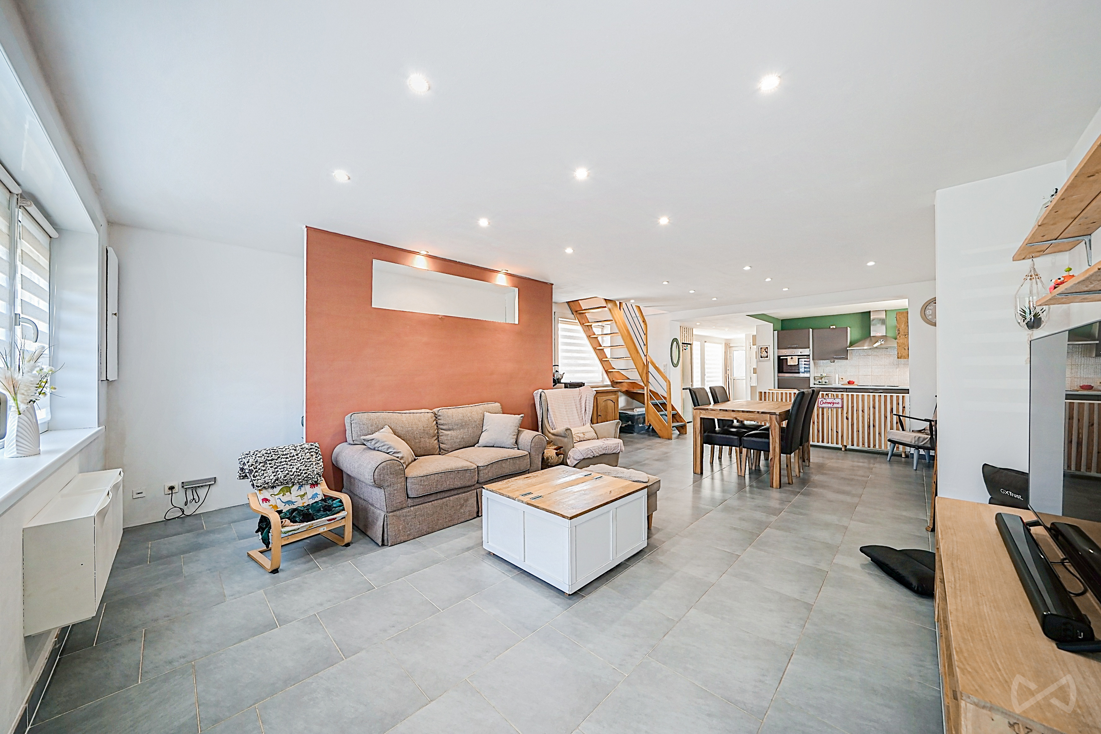 Foto 3 van 4 van Huis met twee slaapkamers in Hyon