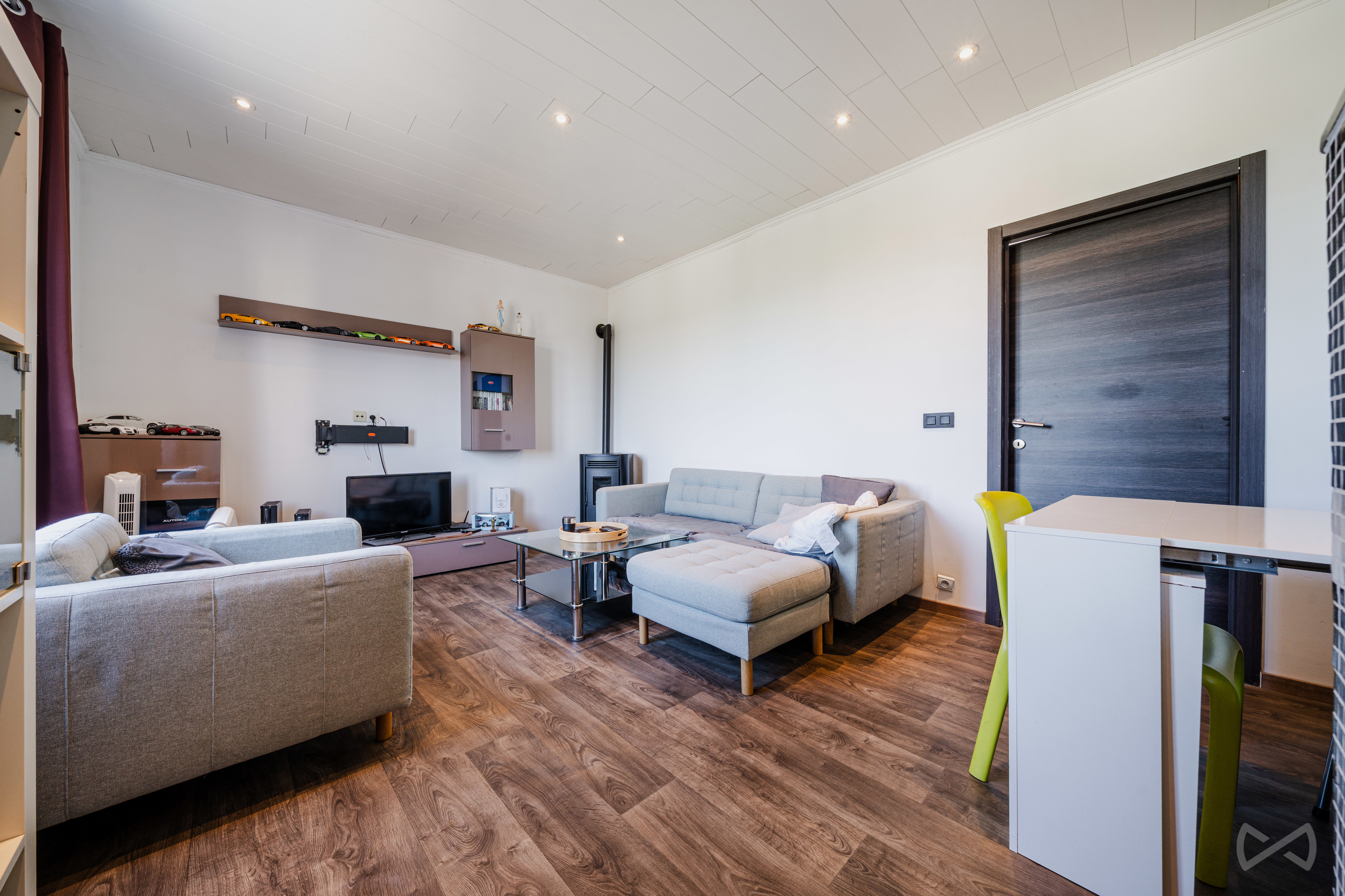 Photo 1 sur 4 pour Maison de quatre chambres à Mont-sur-marchienne