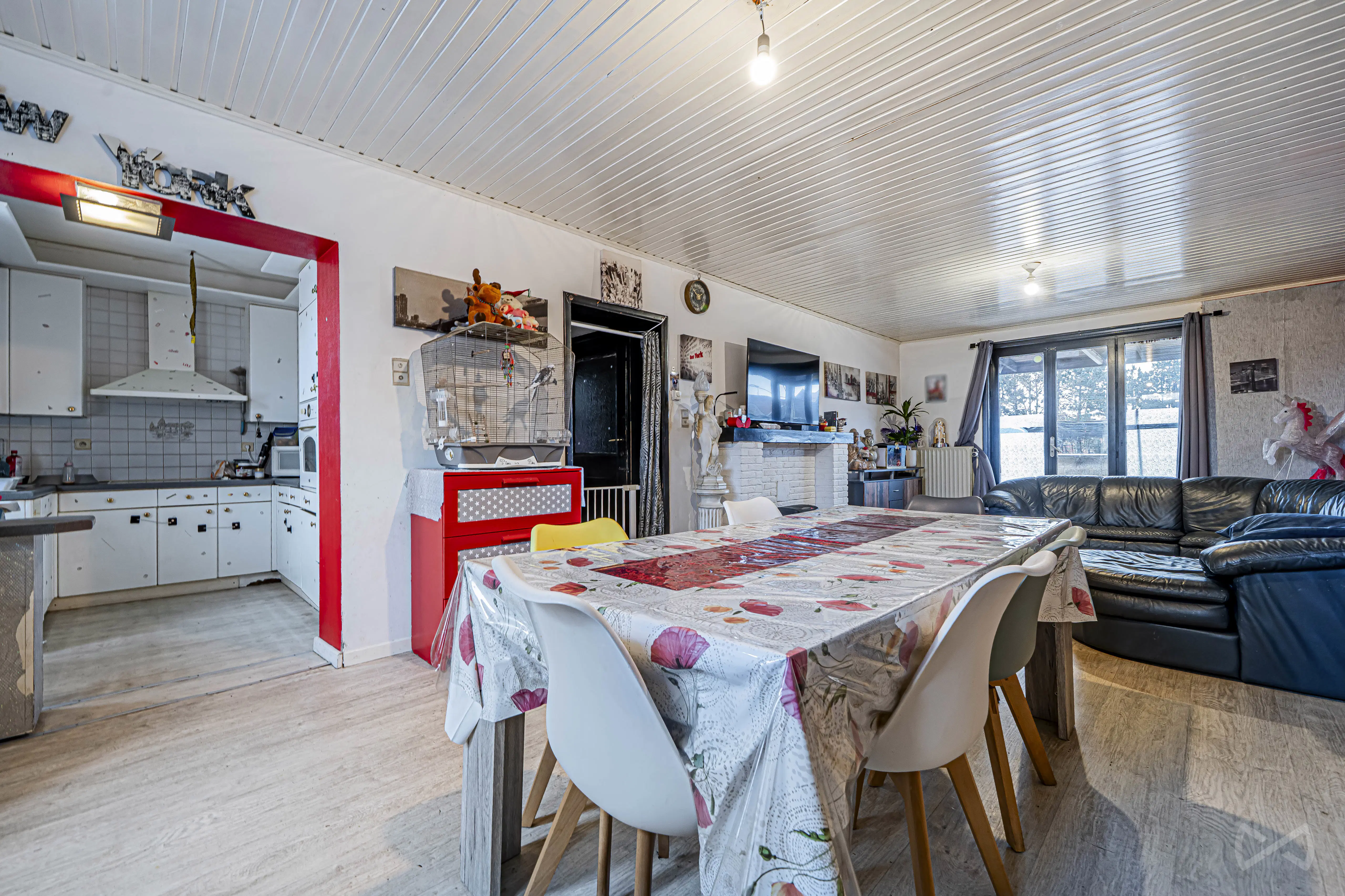 Picture 1 of 4 for Multi-purpose building with two bedrooms in Péronnes (-lez-binche)