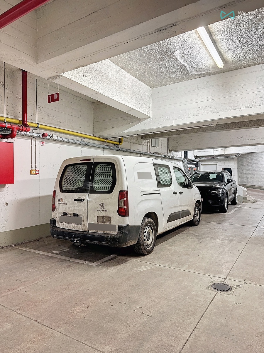 Picture 3 of 3 for Indoor parking in Bruxelles