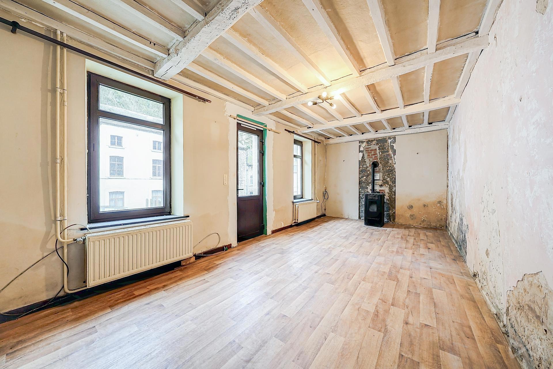 Picture 2 of 3 for House with one bedroom in Dinant