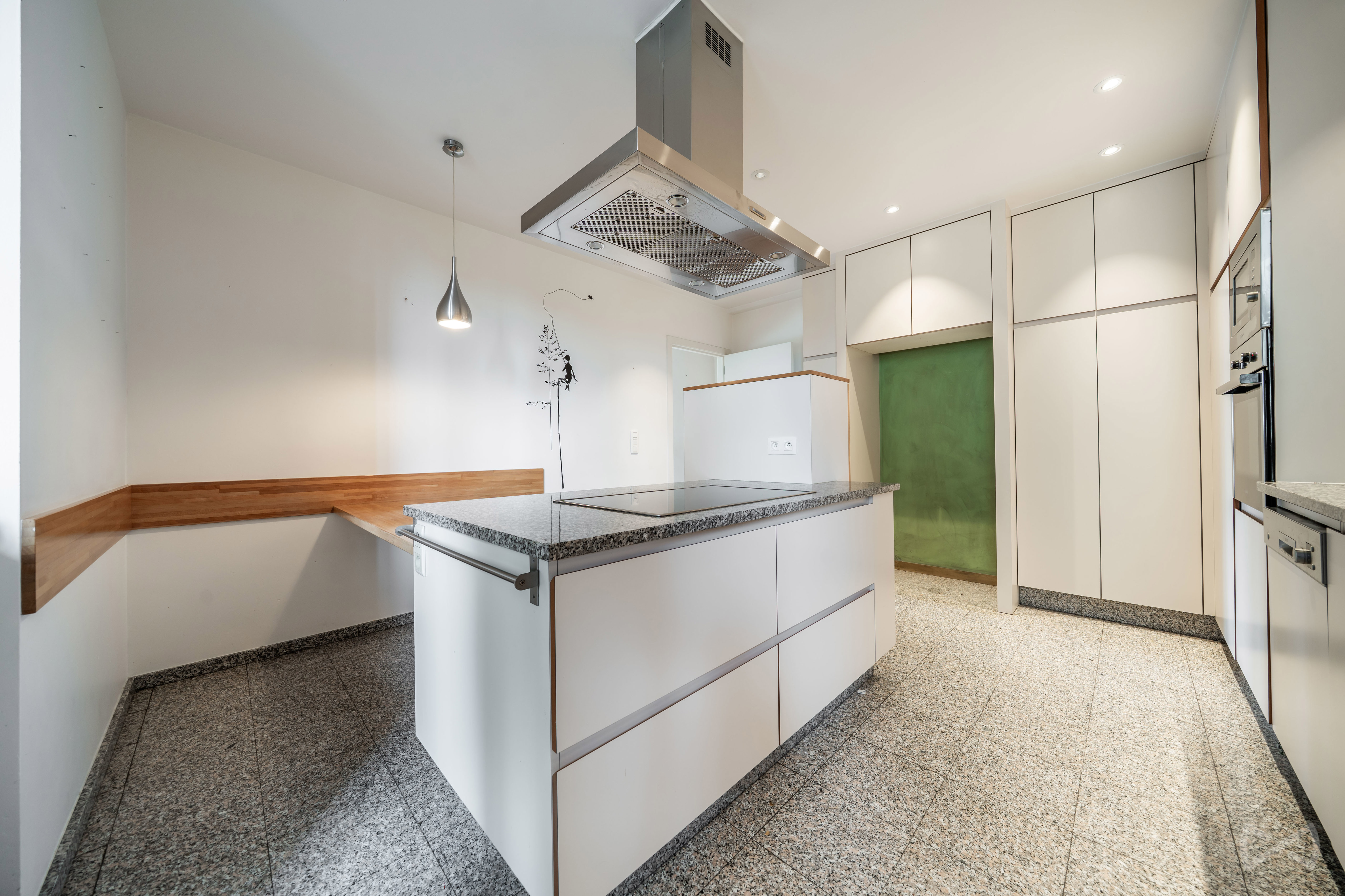 Picture 2 of 4 for Flat with three bedrooms in Uccle