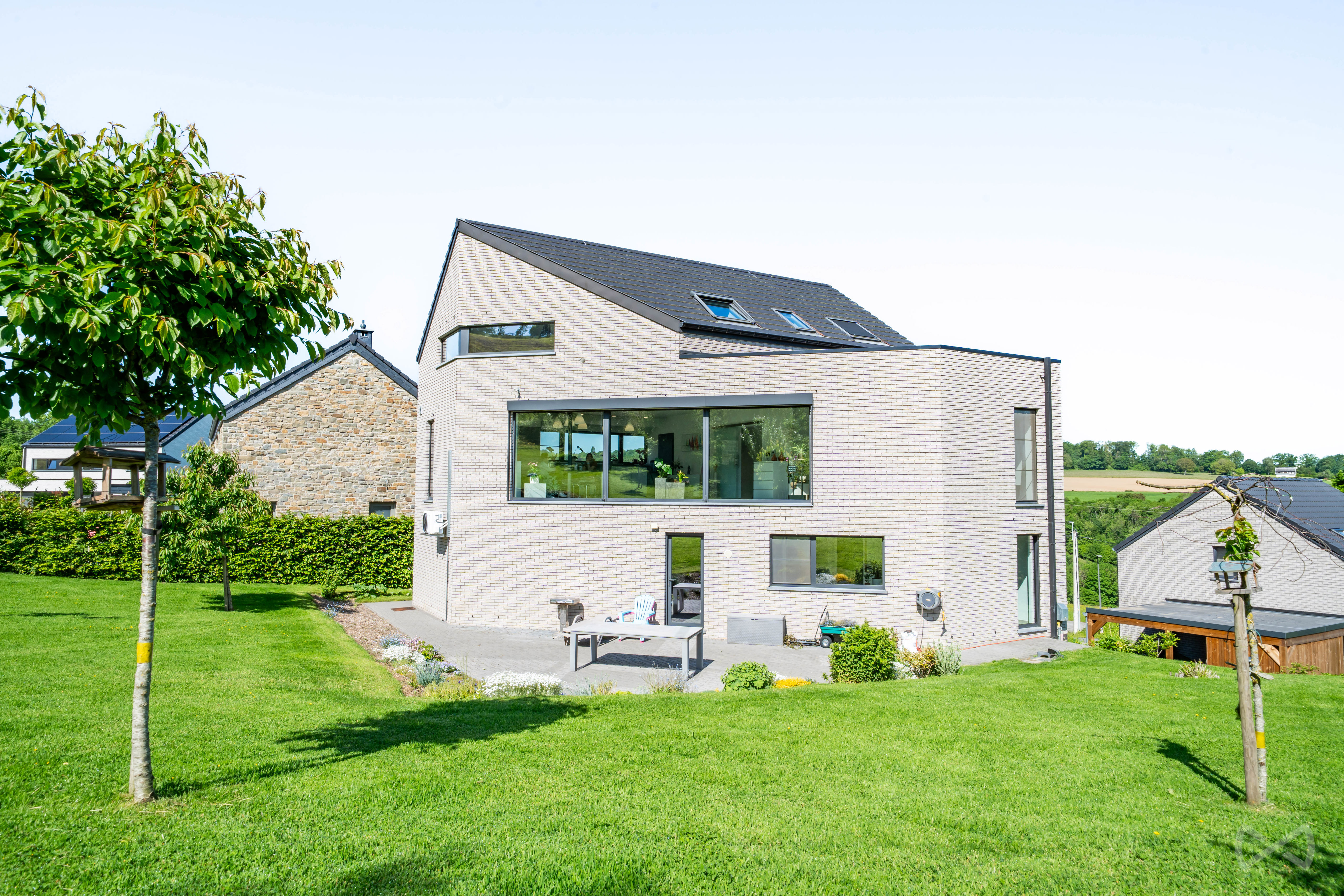 Picture 1 of 4 for Villa with six bedrooms in Trooz