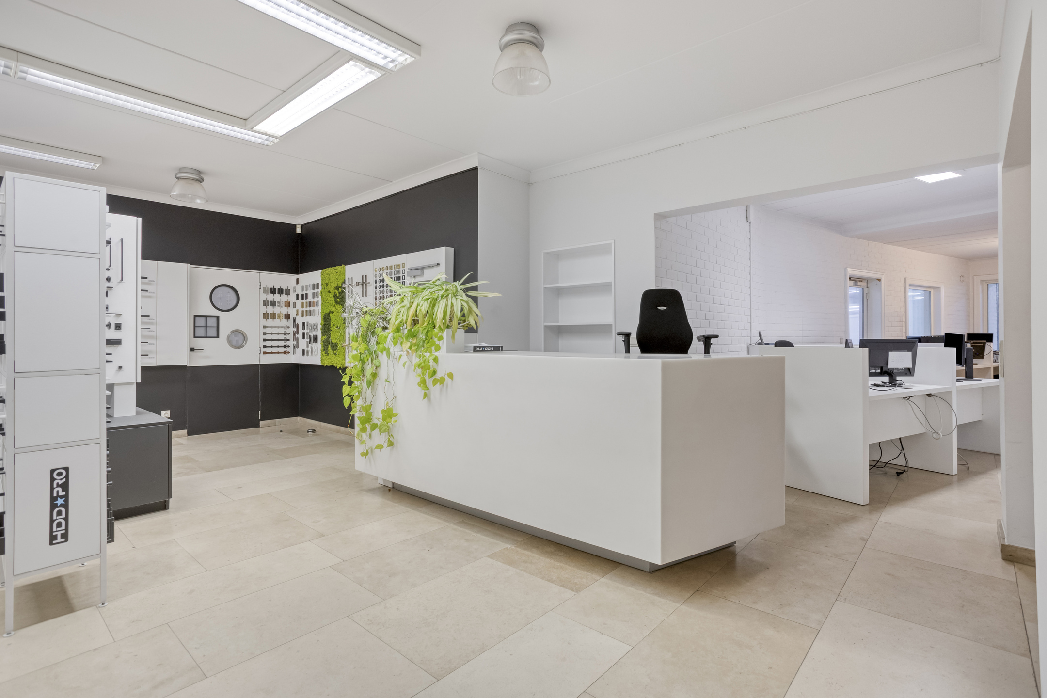 Foto 2 van 4 van Gebouw voor gemengd gebruik in Meise