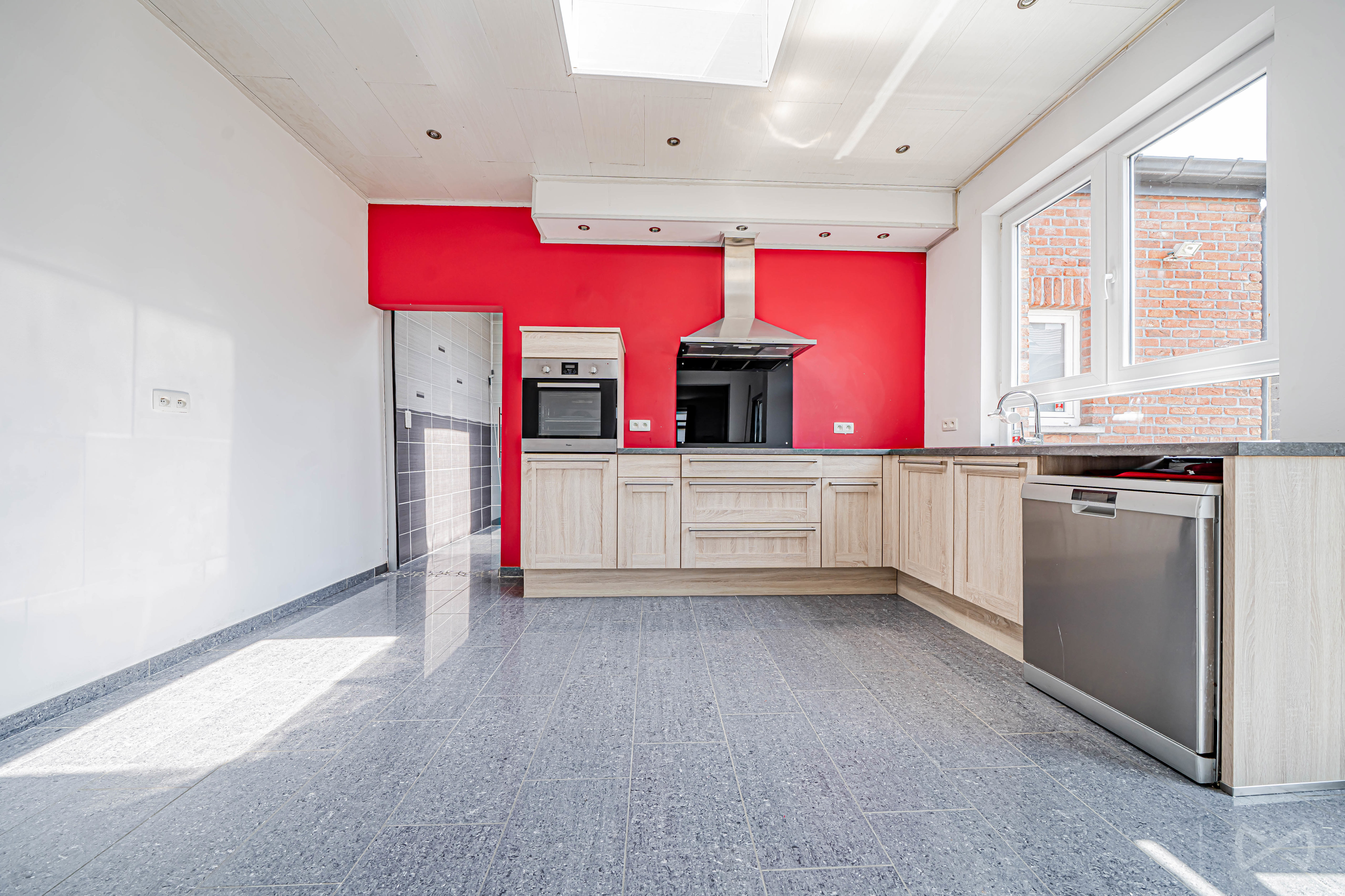 Photo 3 sur 4 pour Maison de trois chambres à Fontainel'Evêque Forchiesla-Marche
