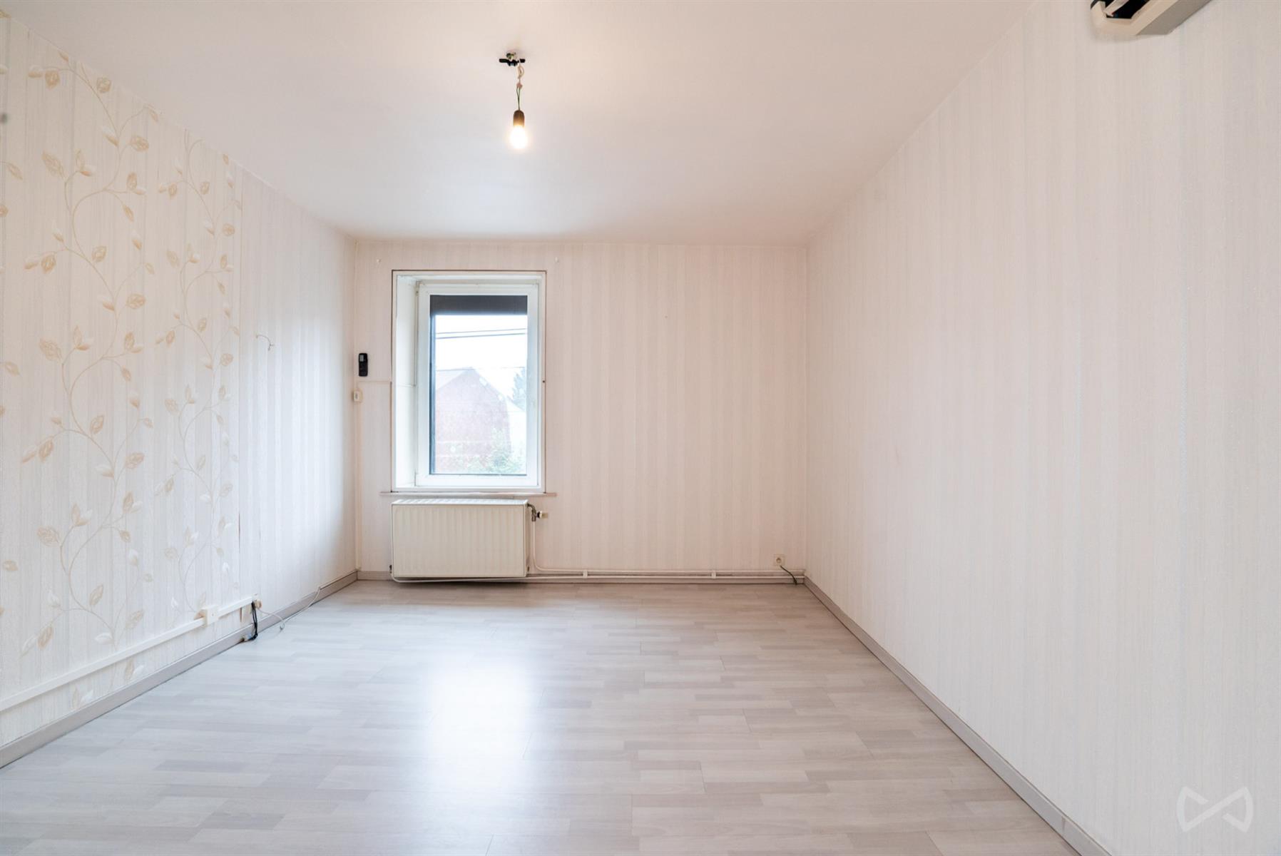 Picture 3 of 4 for House with two bedrooms in Mont-sur-marchienne