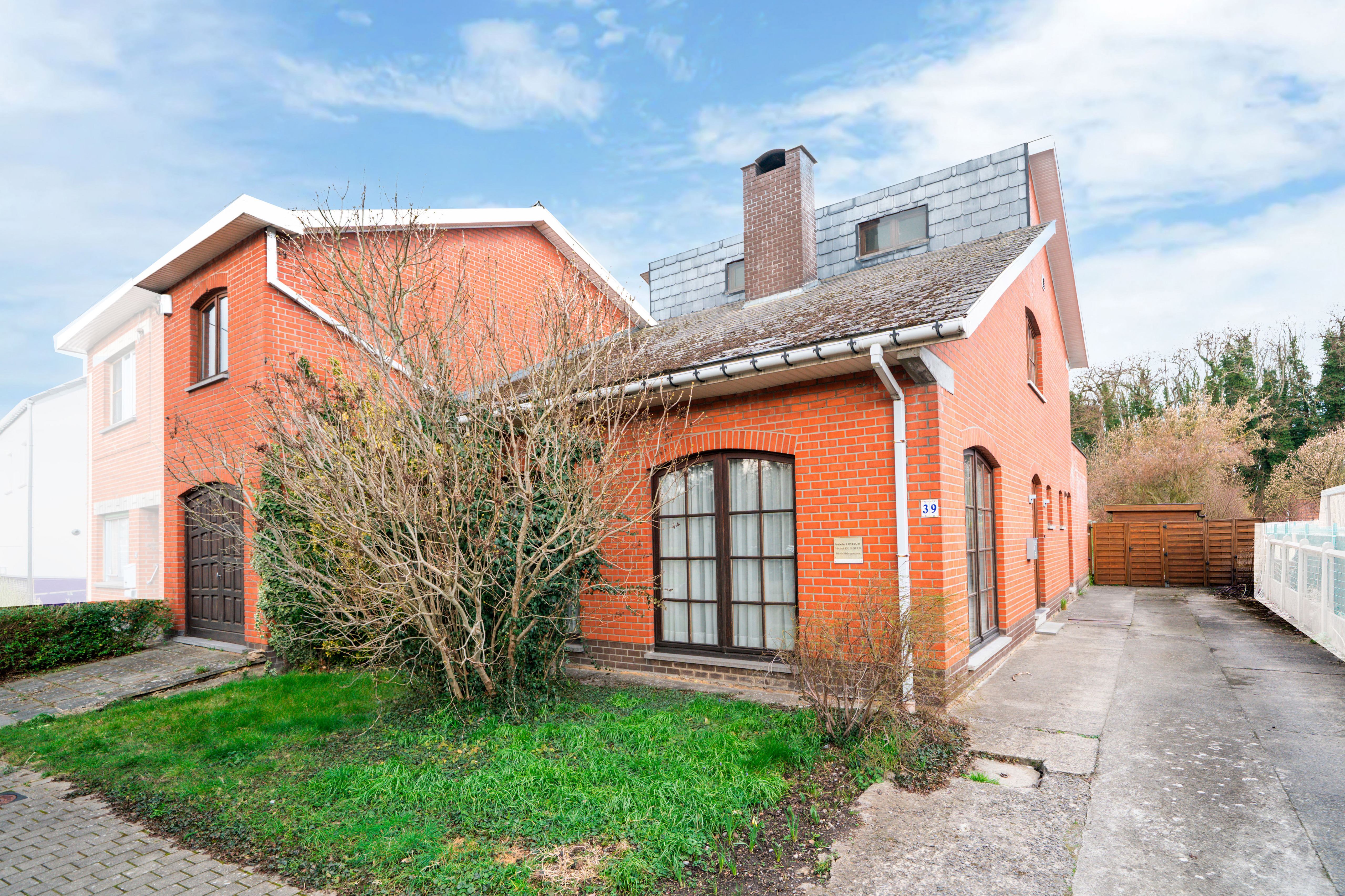 Picture 2 of 3 for Villa with six bedrooms in Flénu